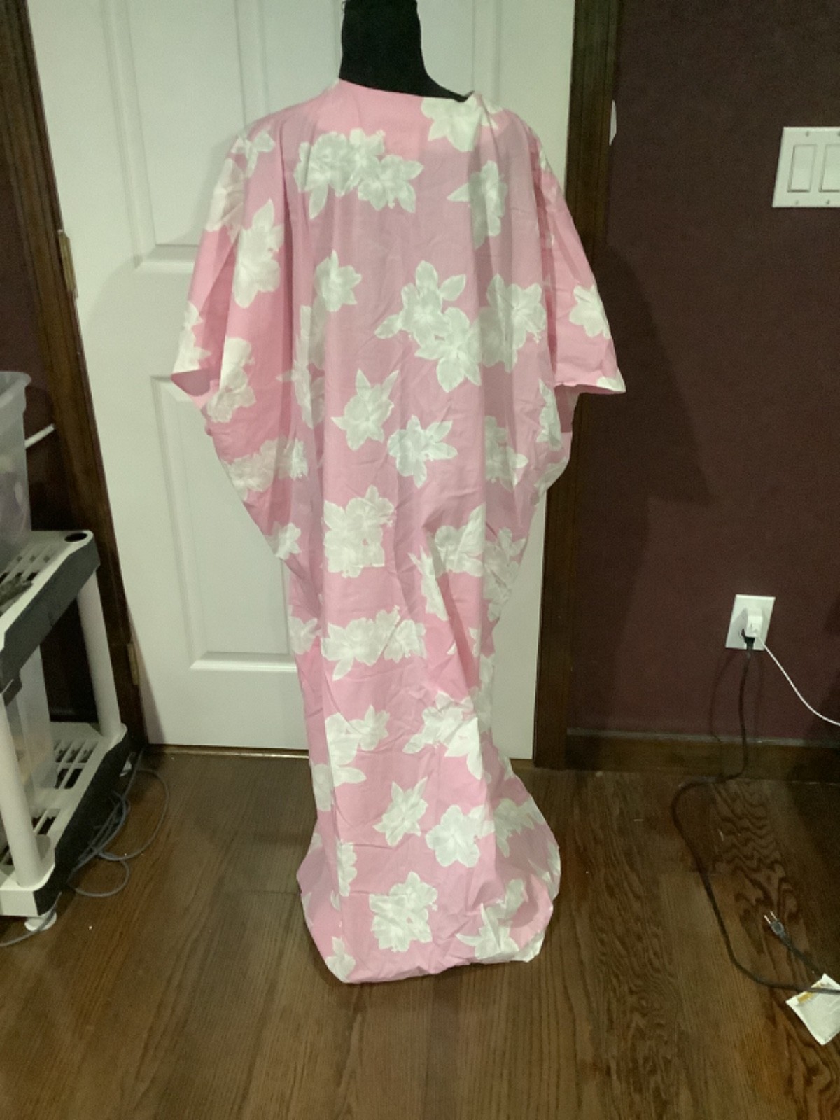 vintage Orchid Fashions pink & white floral Hawaiian Mumu Tiki dress O/S
