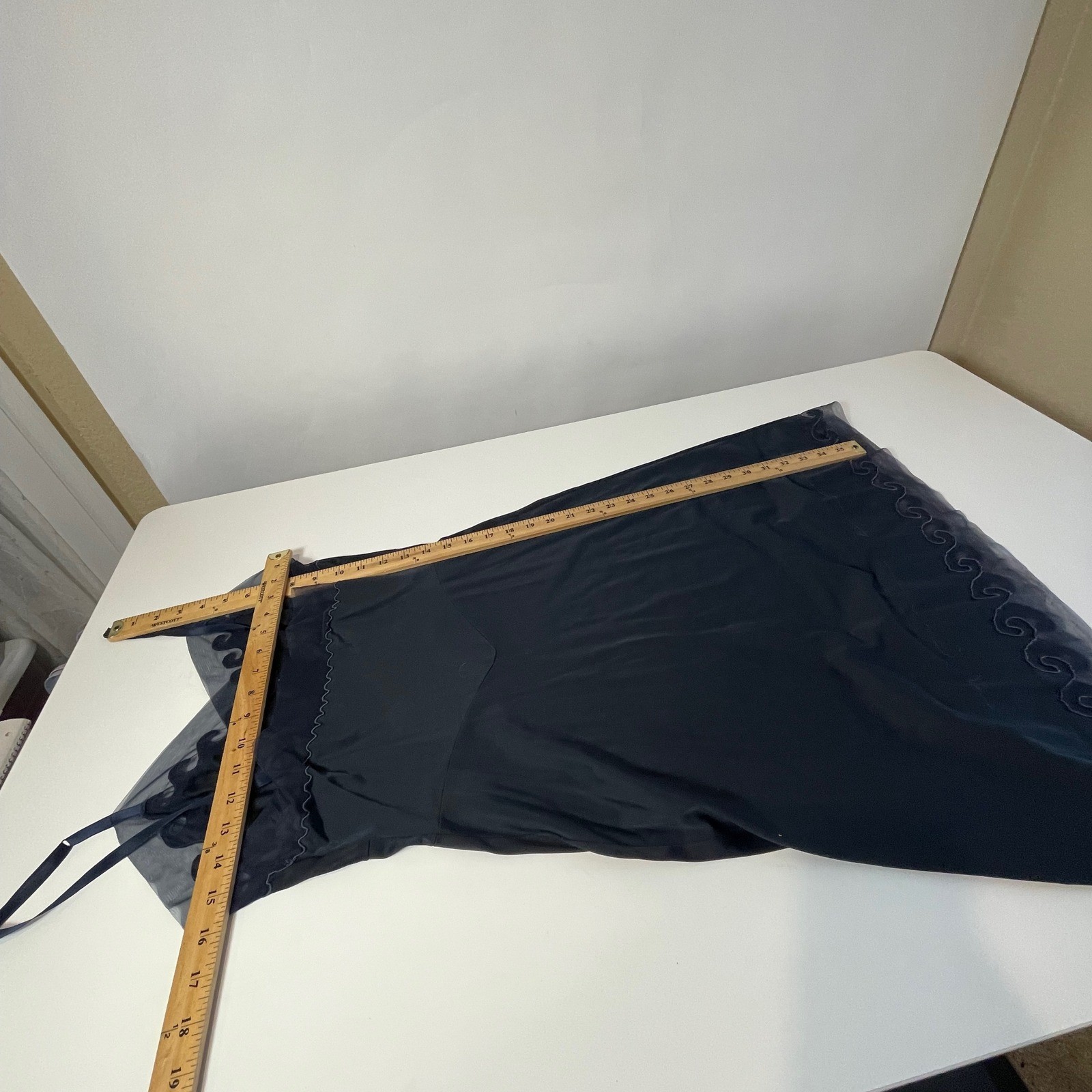 Yoland’s Vintage Sleeveless Cami Lace Nightdress Navy Black Spaghetti Straps 36