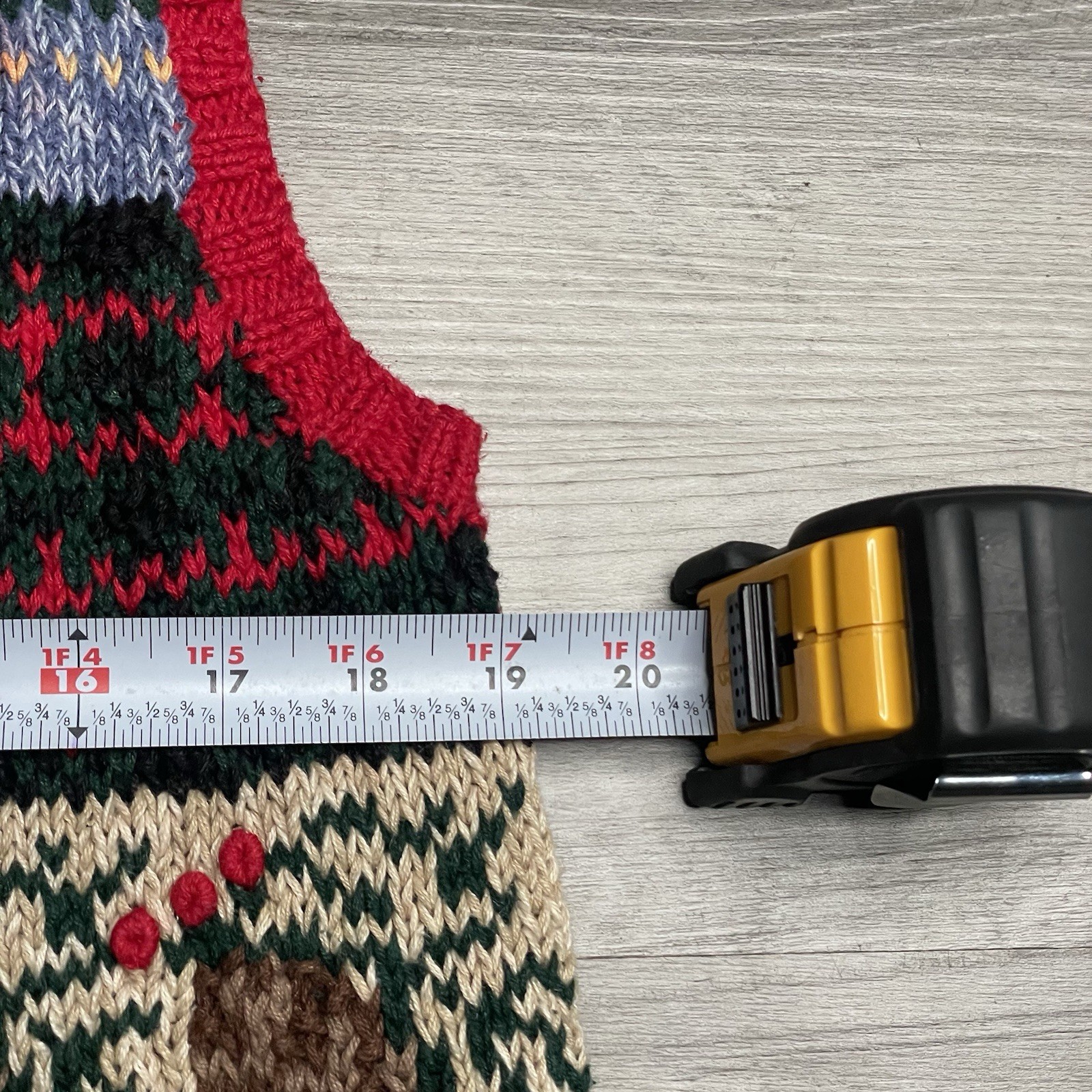 Vtg Robert Scott Ltd Hand Knit Christmas Sweater Vest Patchwork Pinecone Plaid L