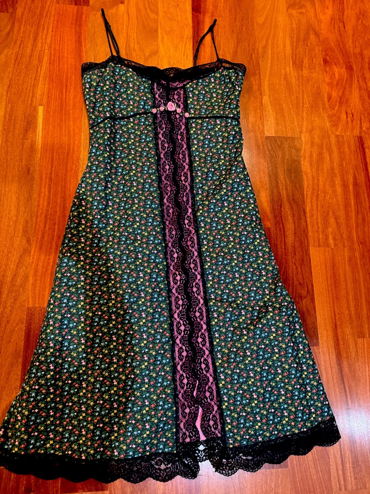 EUC Vintage 90s Y2K Betsey Johnson New York RARE Floral DRESS made in USA sz 6 S