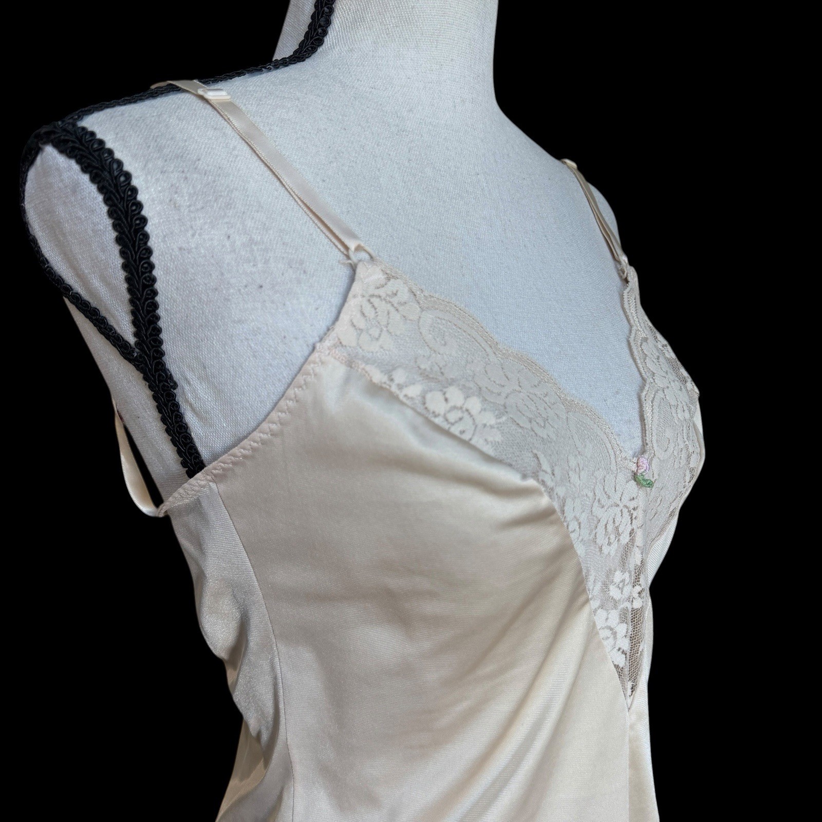 60s 70s Vintage Maidenform Chantilly Satin Lace Camisole 32 Coquette USA