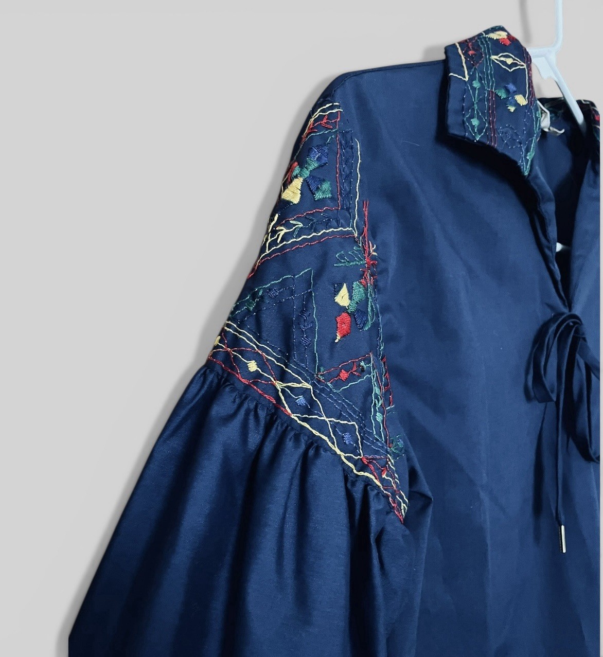 VTG Hippie Boho Peasant Top Navy Blue Rainbow Embroidery 1970’s Women’s Medium