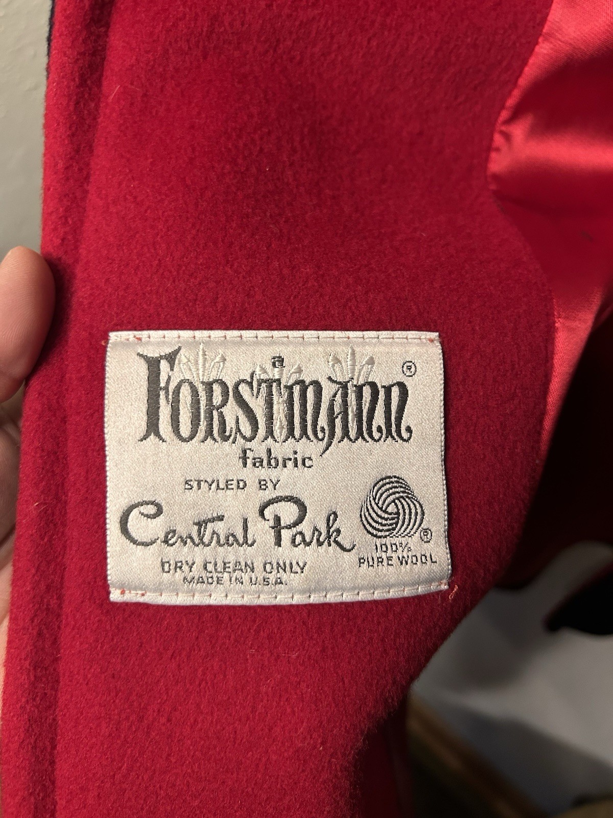Vintage 1940s Central Park Forstmann Fabrics Wool Navy Dark Red Coat Tie Neck