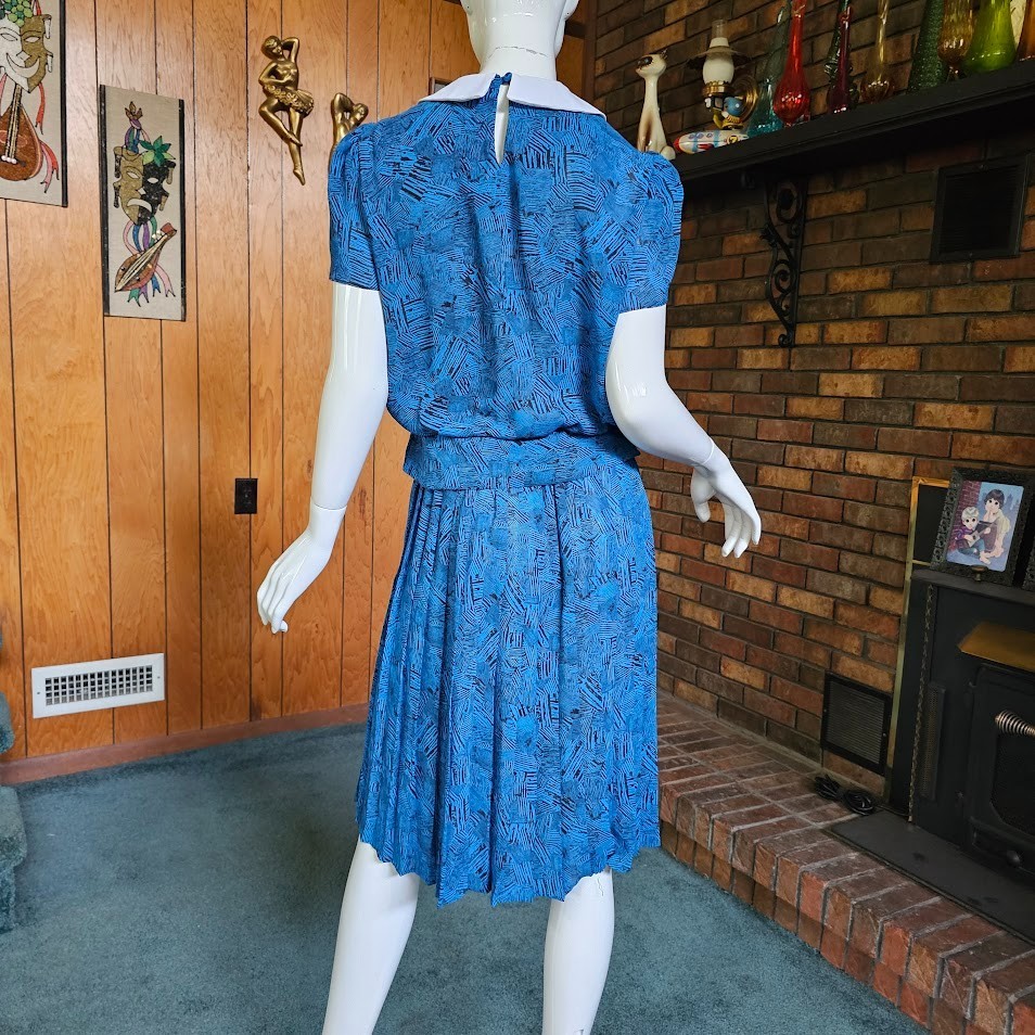 Vtg 80s Disco Secretary Ascot Tie Peter Pan Blouson Graphic Peplum Work Dress S