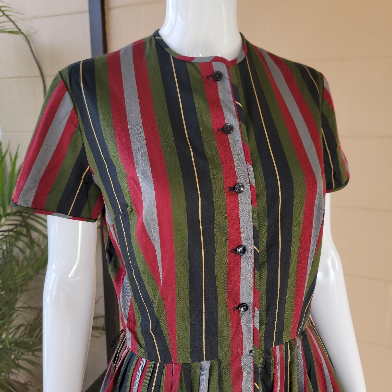 Vintage Bobbie Brooks 60s Striped Day Dress Red Black Green Grey Women Size S/6