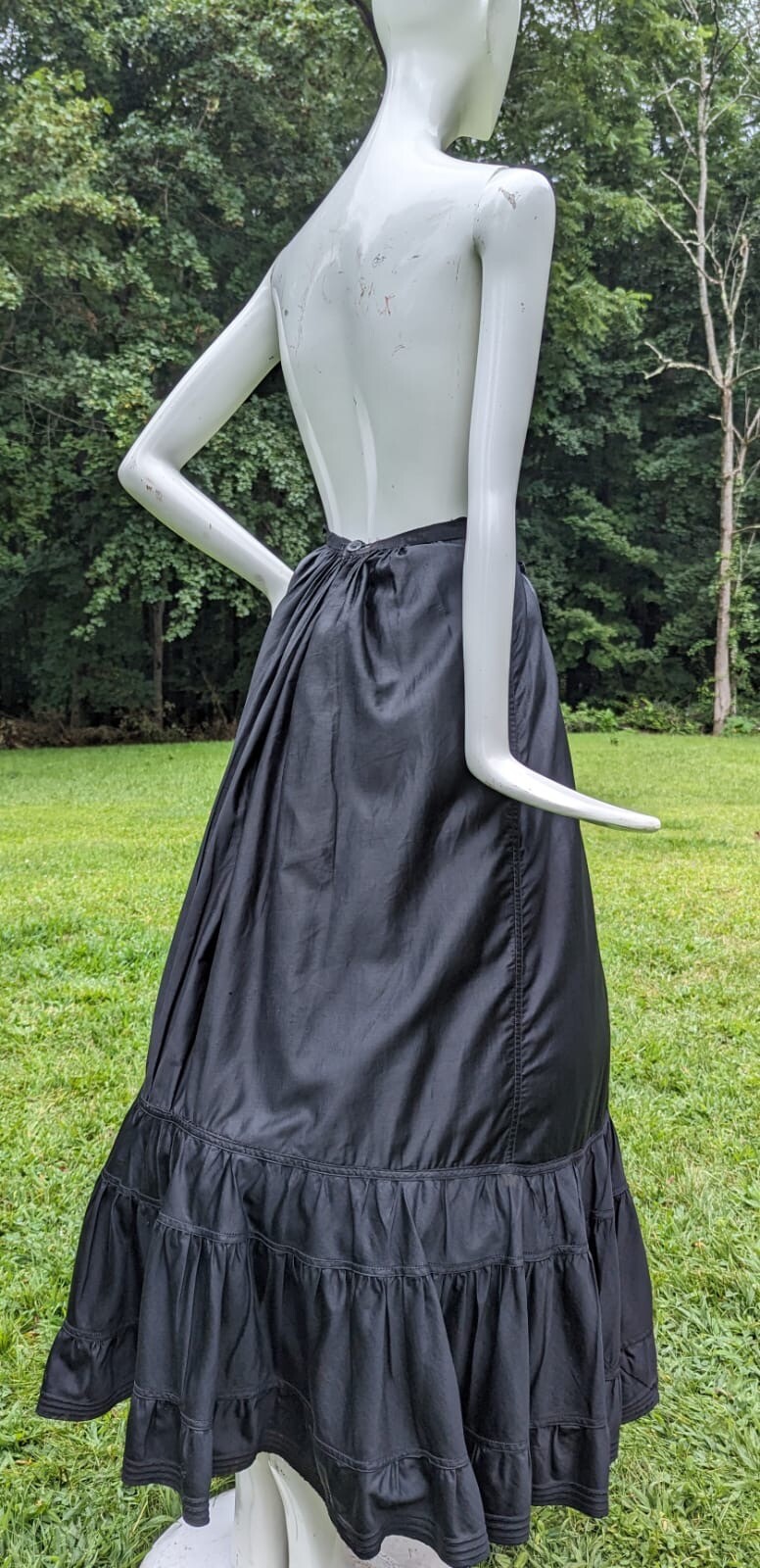 VICTORIAN BLACK POLISHED COTTON PETTICOAT SKIRT W FLOUNCED BOTTOM RUFFLE & LABEL