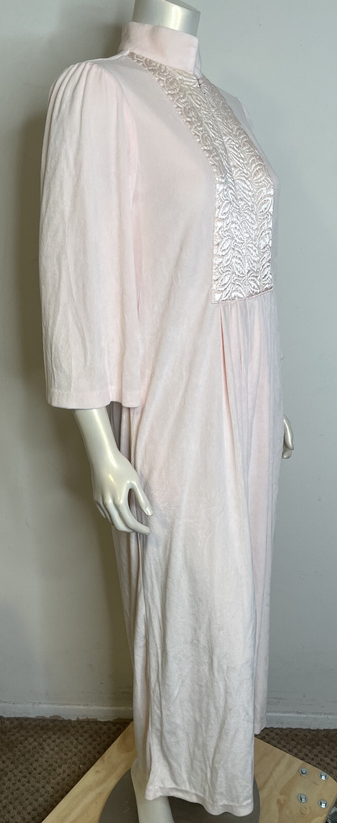 Vintage Saks Fifth Avenue Pink Velour Long Robe SP Petite Diamond Tea Gown Hole