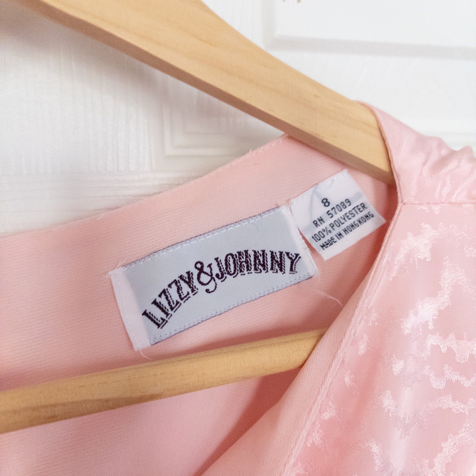 Lizzy & Johnny Dress Women 8 Pink Vintage Tiered Puff Sleeve Midi Dress
