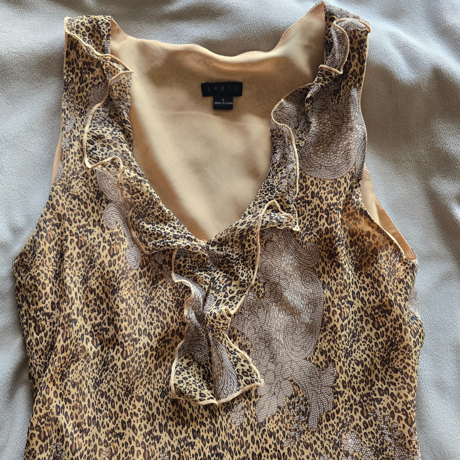 Vintage Lapis 90’s Large 100% Silk Leopard Animal Print Flowy V neck Dress Midi