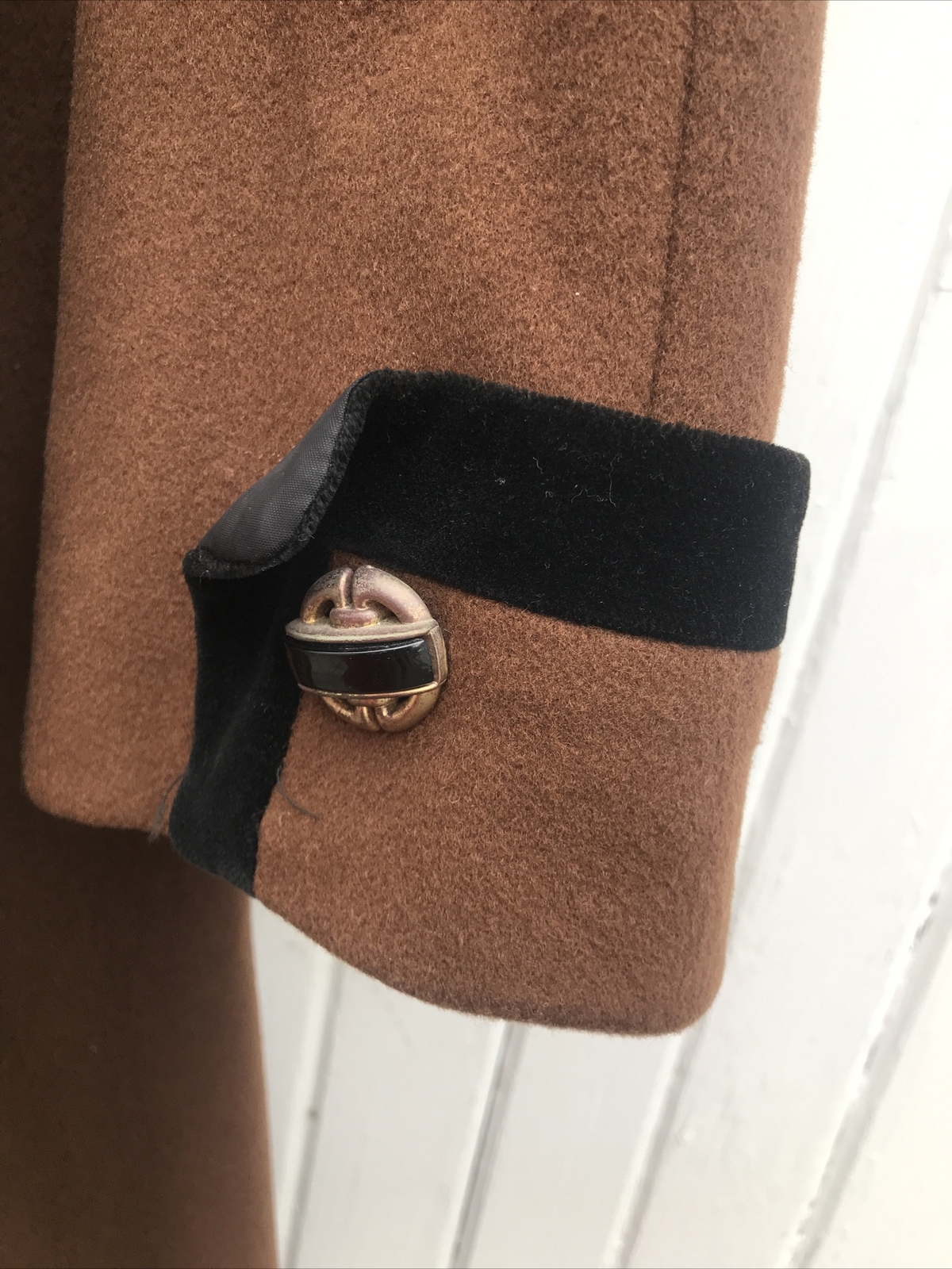 VTG Women’s Coat 80s 90s Russia Brown Size 10 Black Detail International Scene