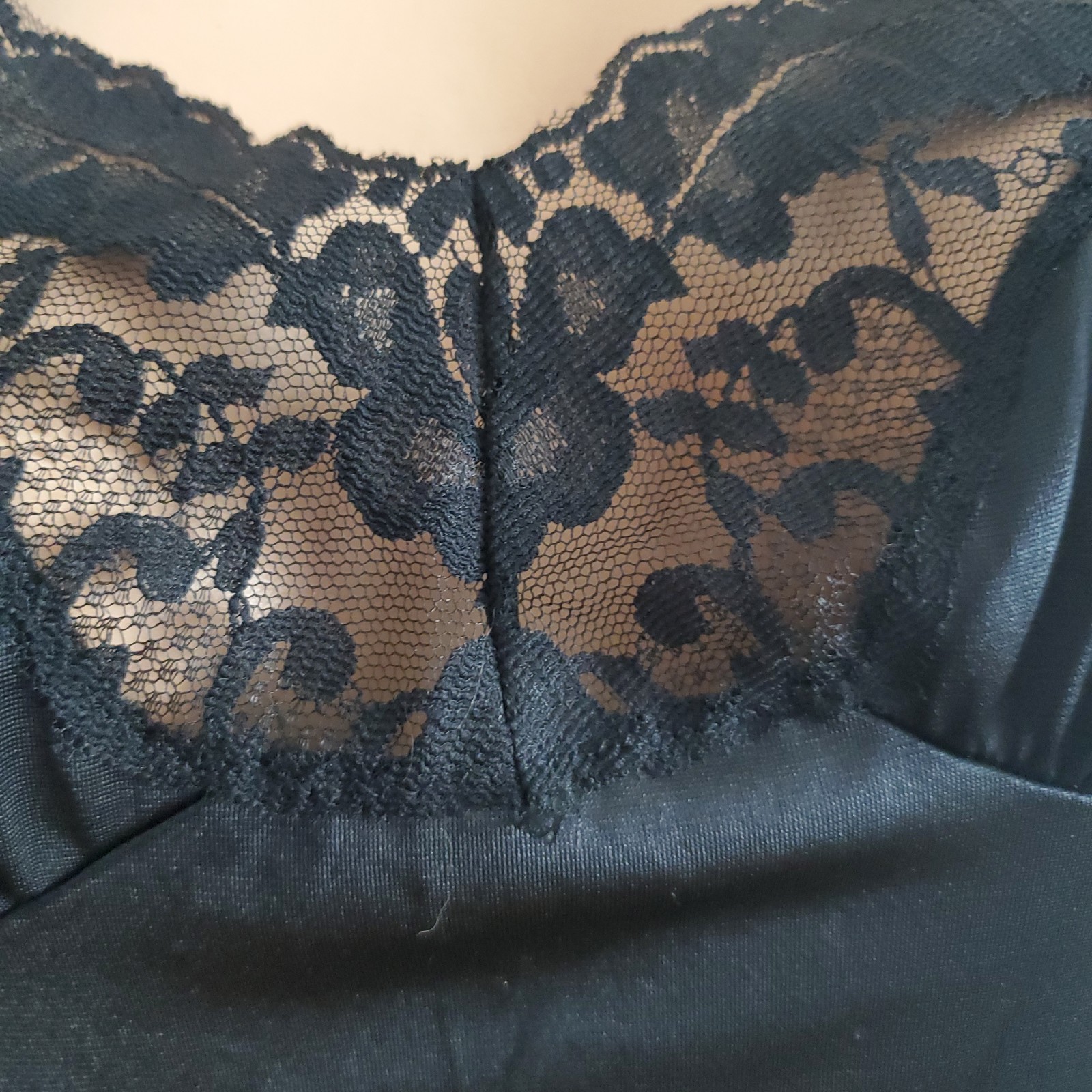VTG Vassarette Full Slip Lingerie Dress 38 24/44 Style 10-105 Nylon USA Black