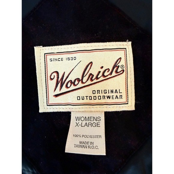 Woolrich Vintage Red Hooded Parka Jacket Women XL Ski Snowboard Cabincore Coat