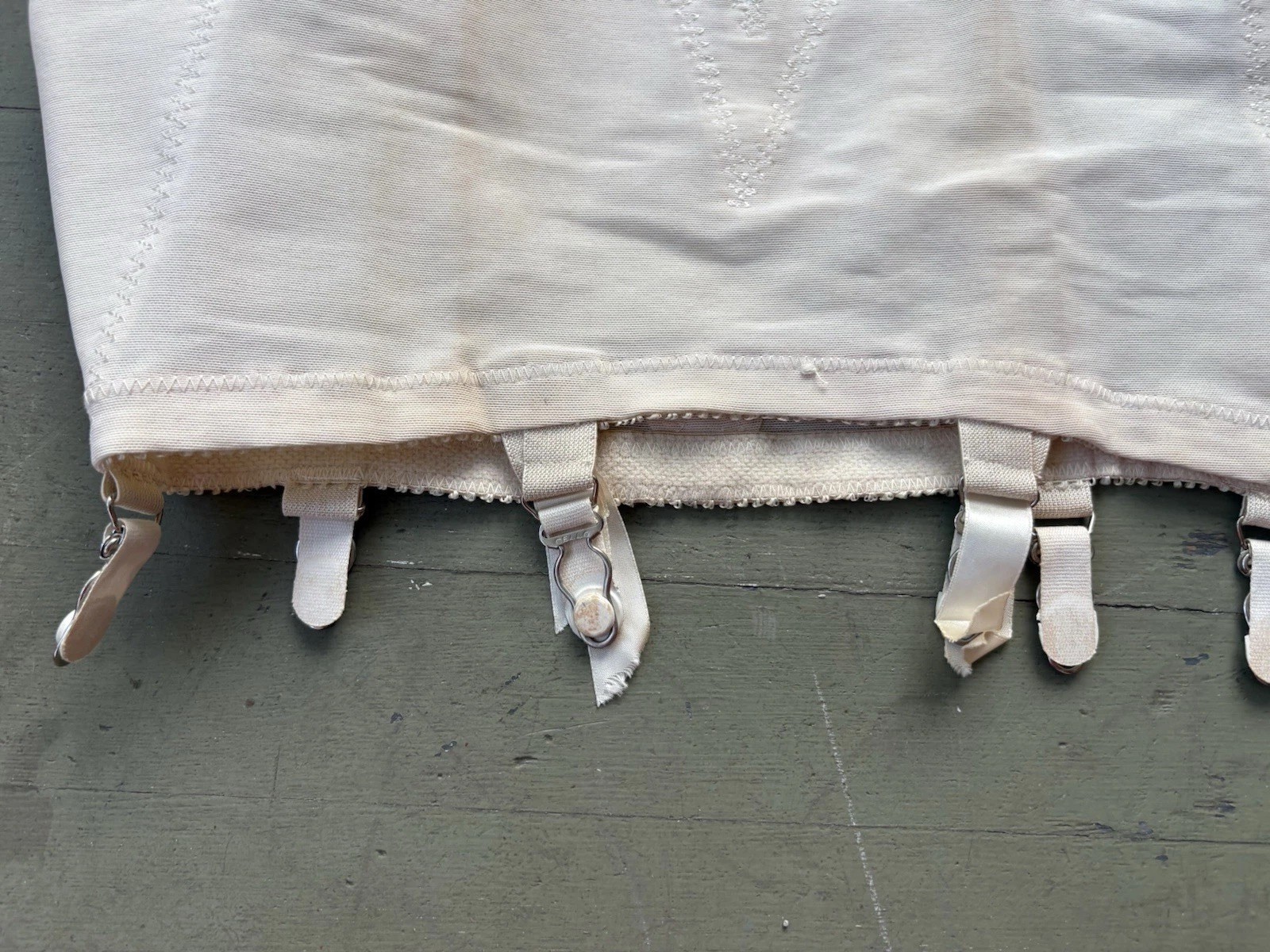 vintage olga suddenly slim open bottom girdle with garters size M Embroidered