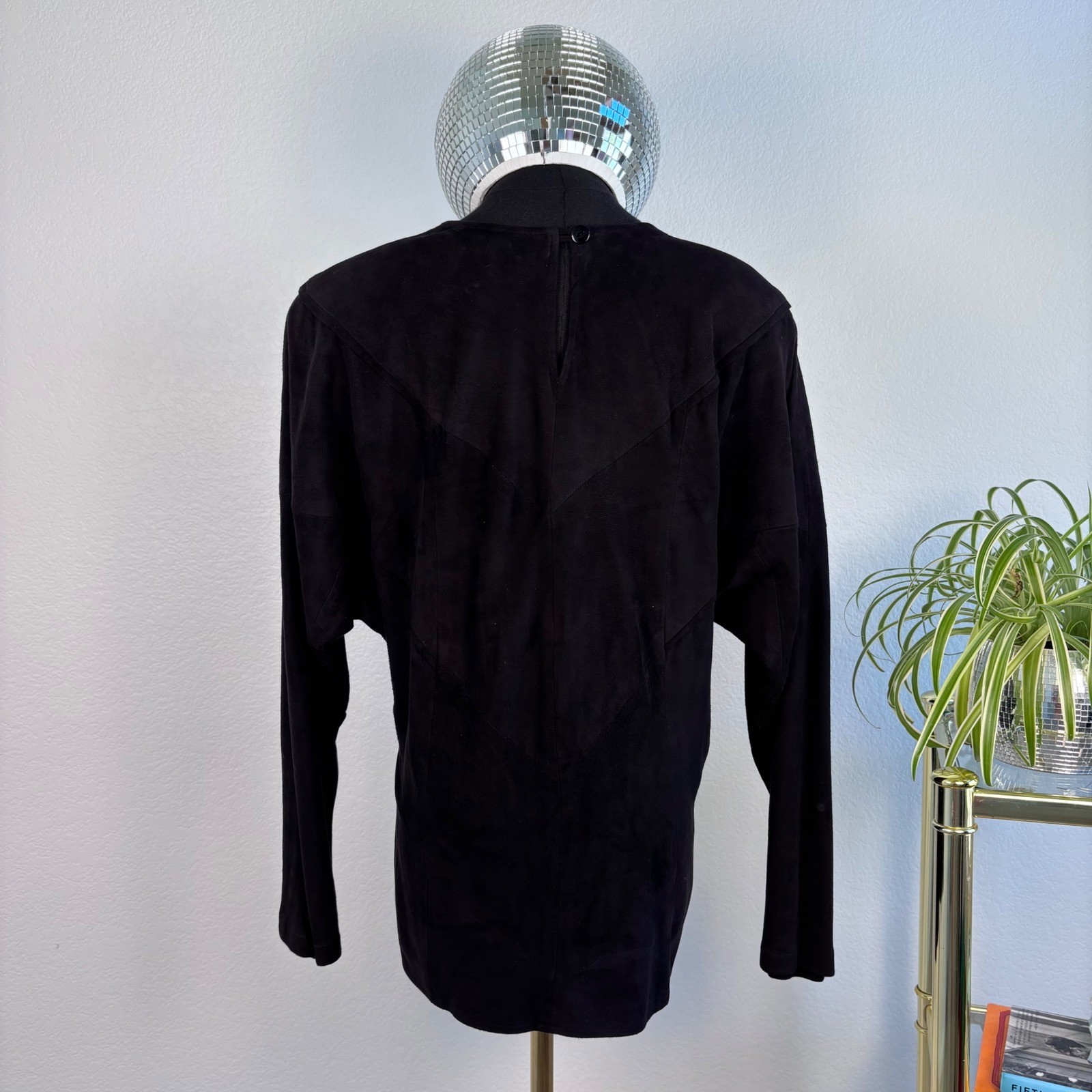 Vintage West Bay Saks Fifth Avenue Black Lamb Suede Padded Shoulder Top Size 6