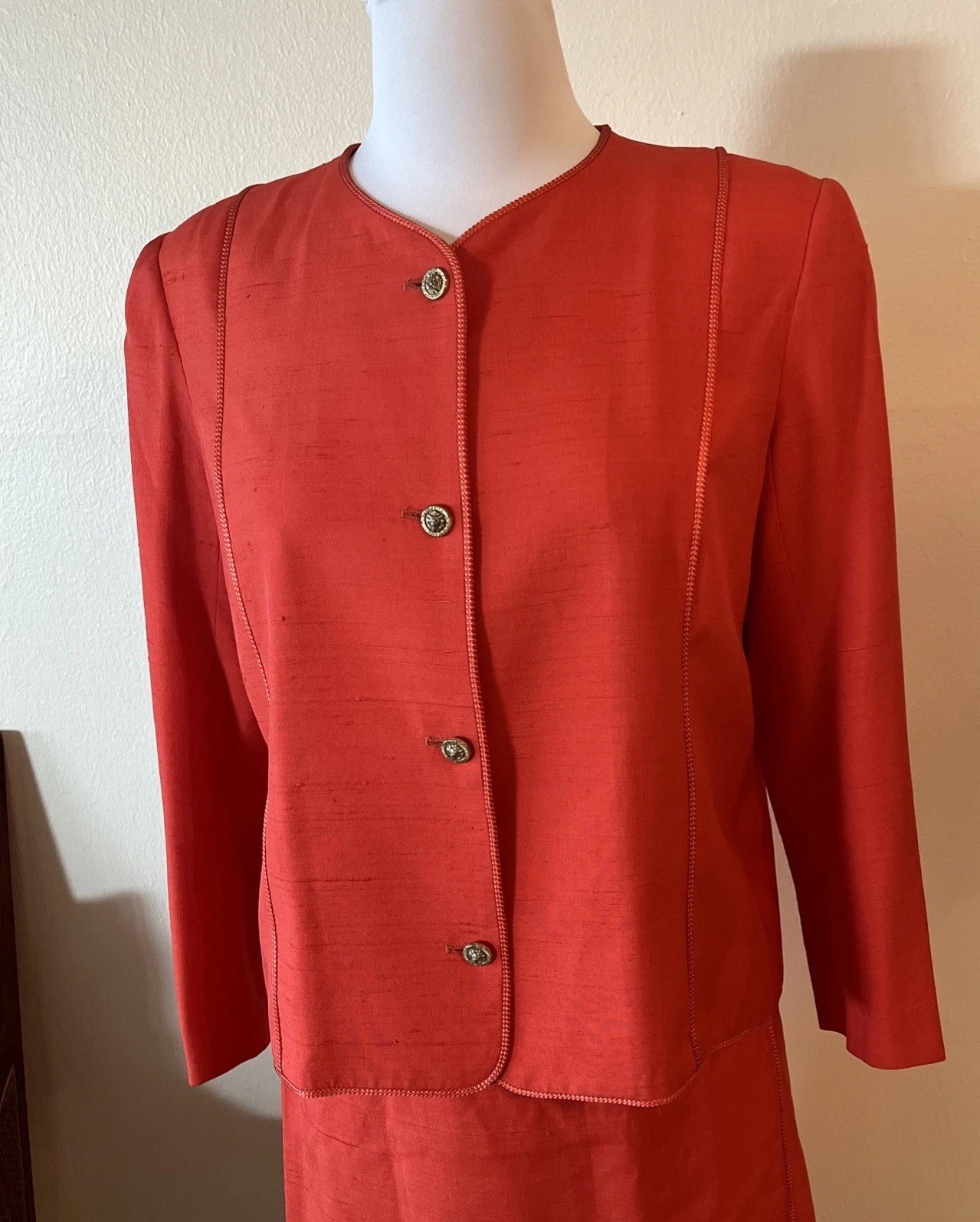 CHANEL vtg for Sara Fredericks Silk Red 2 Piece Skirt Suit~ Size S~ Gorgeous!