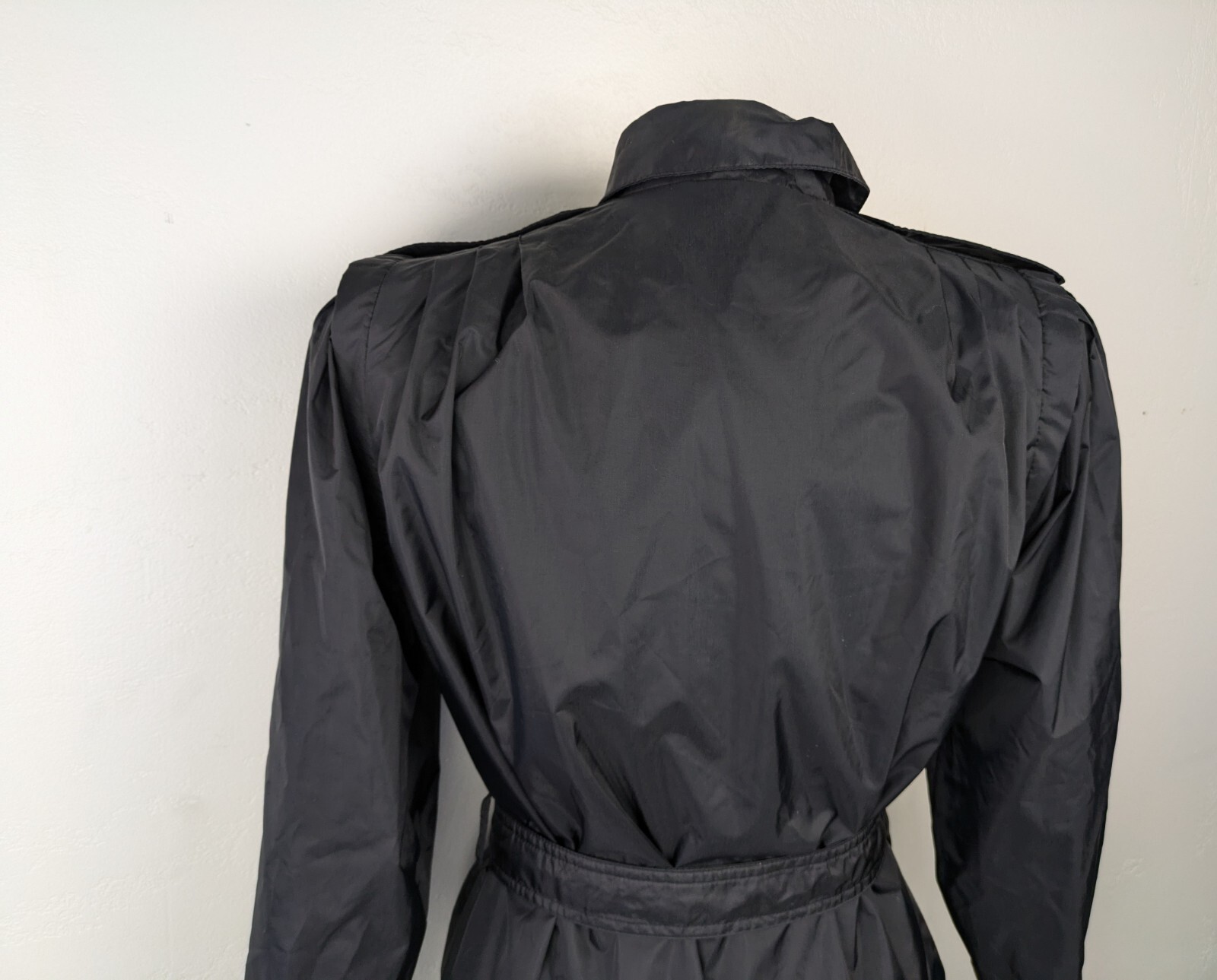 Vintage Women’s Rain Coat Long Black Trench Fog Nylon Jacket Pleated 5/6