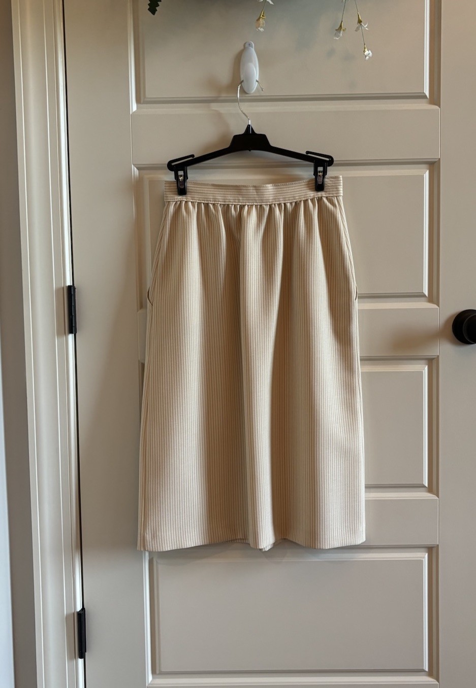 Vtg Sears, Roebuck & Co Tan Pinstripe Perma-Prest Skirt Pencil Sz 8