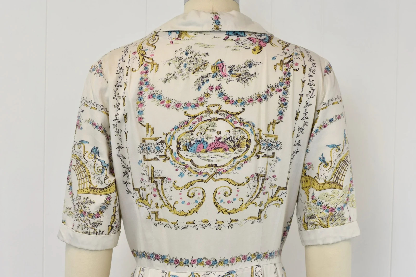 Vintage 1950s Rococo French Provincial Novelty Print Cotton Shirt Dress