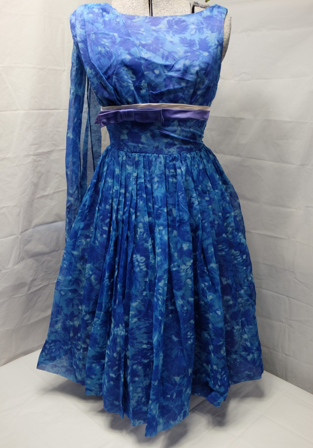 CHIFFON 1960’s A Line Dress Blue Floral Full Skirt w/ Flow Scarf & Satin Belt