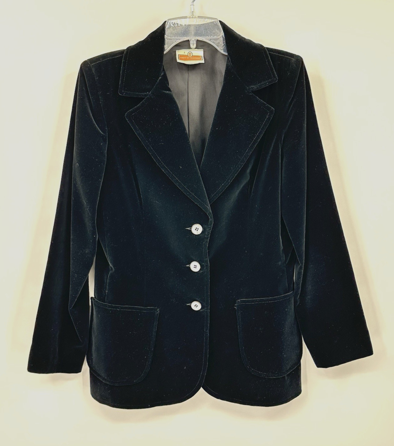 vintage 70s BLACK VELVET BLAZER medium quiet luxury modern minimalist retro cool