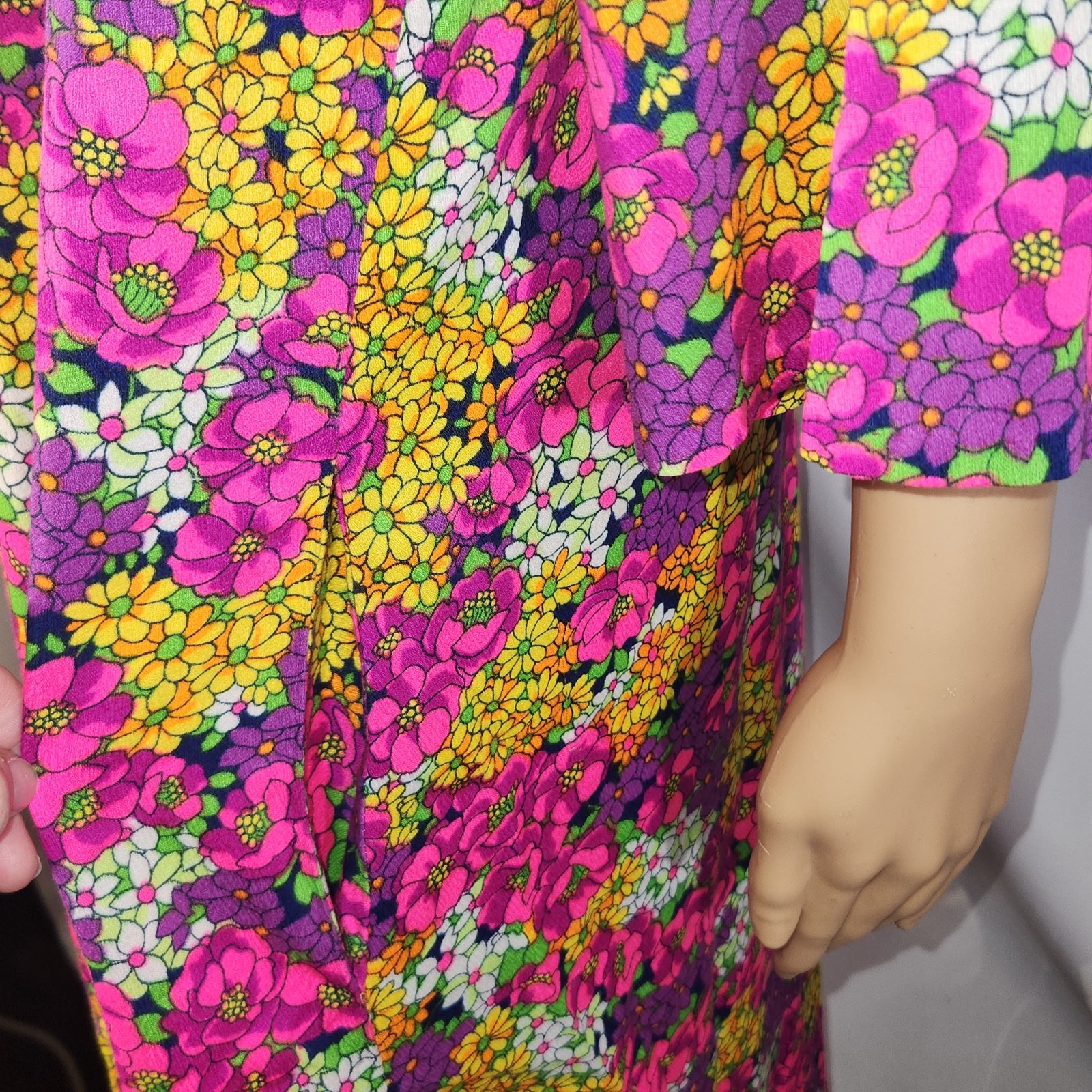 Vintage 60s Floral Flower Power Iconic Psychedelic House Coat Dress Maxi Robe