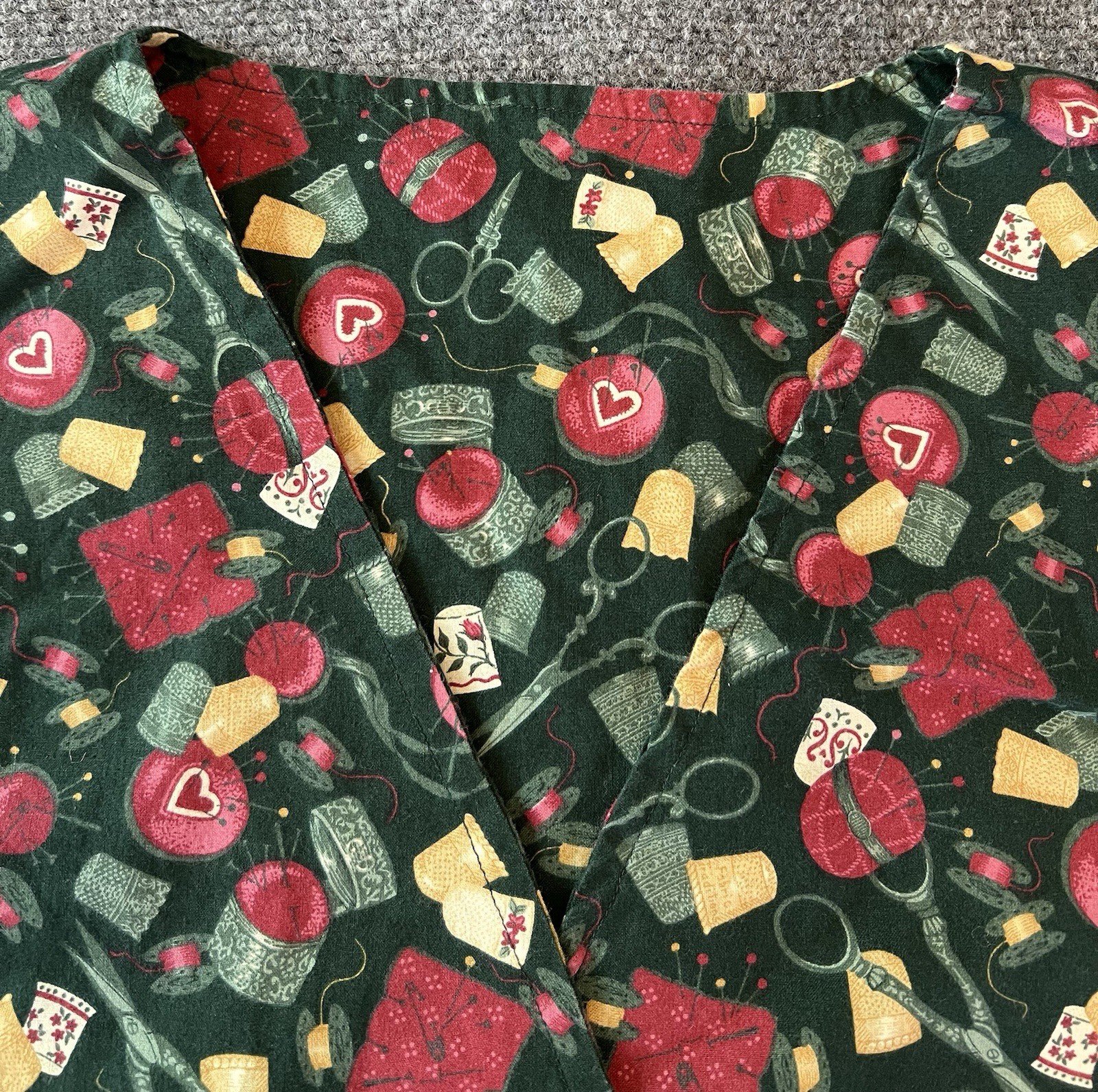 Vintage 90s Fabric Traditions Sewing Notions Vest Novelty Green Waistcoat Large