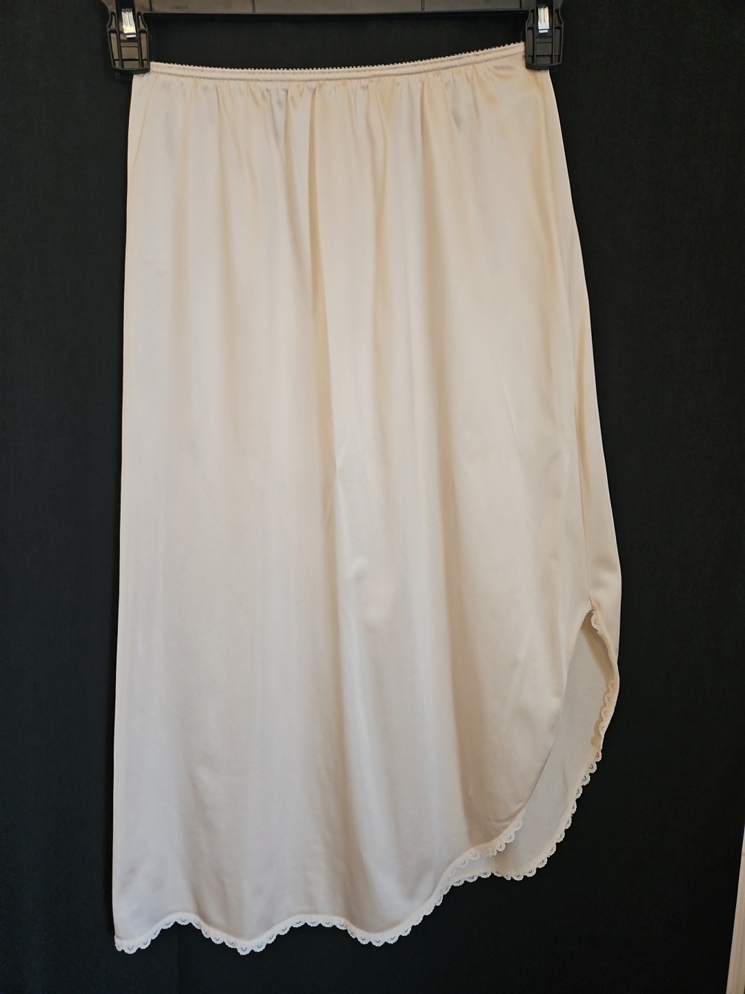 Warners Perfect Measure Half Slip 55308 Size Medium Beige Lace Vintage