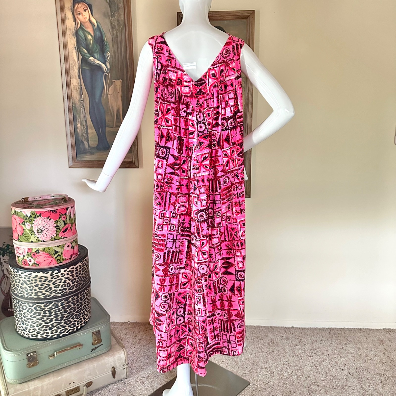 VTG 1960s Pink Hawaiian Tapa Print Watteau Dress Polynesian Tiki Barkcloth S