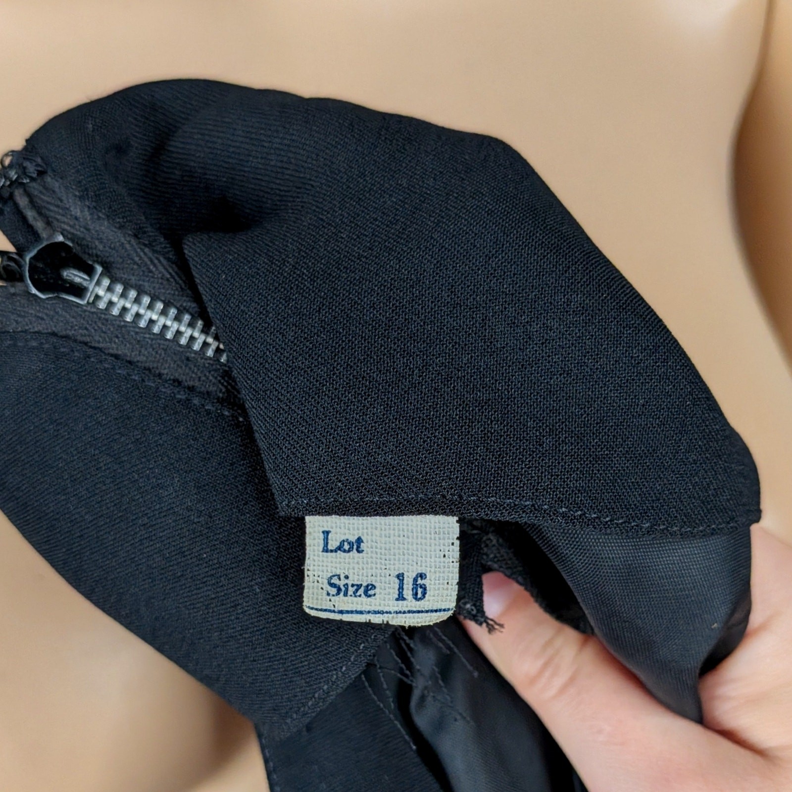 Vtg 50s Henry Lee Black Sheath Dress M Mid-Century Pinup Hourglass Rockabilly