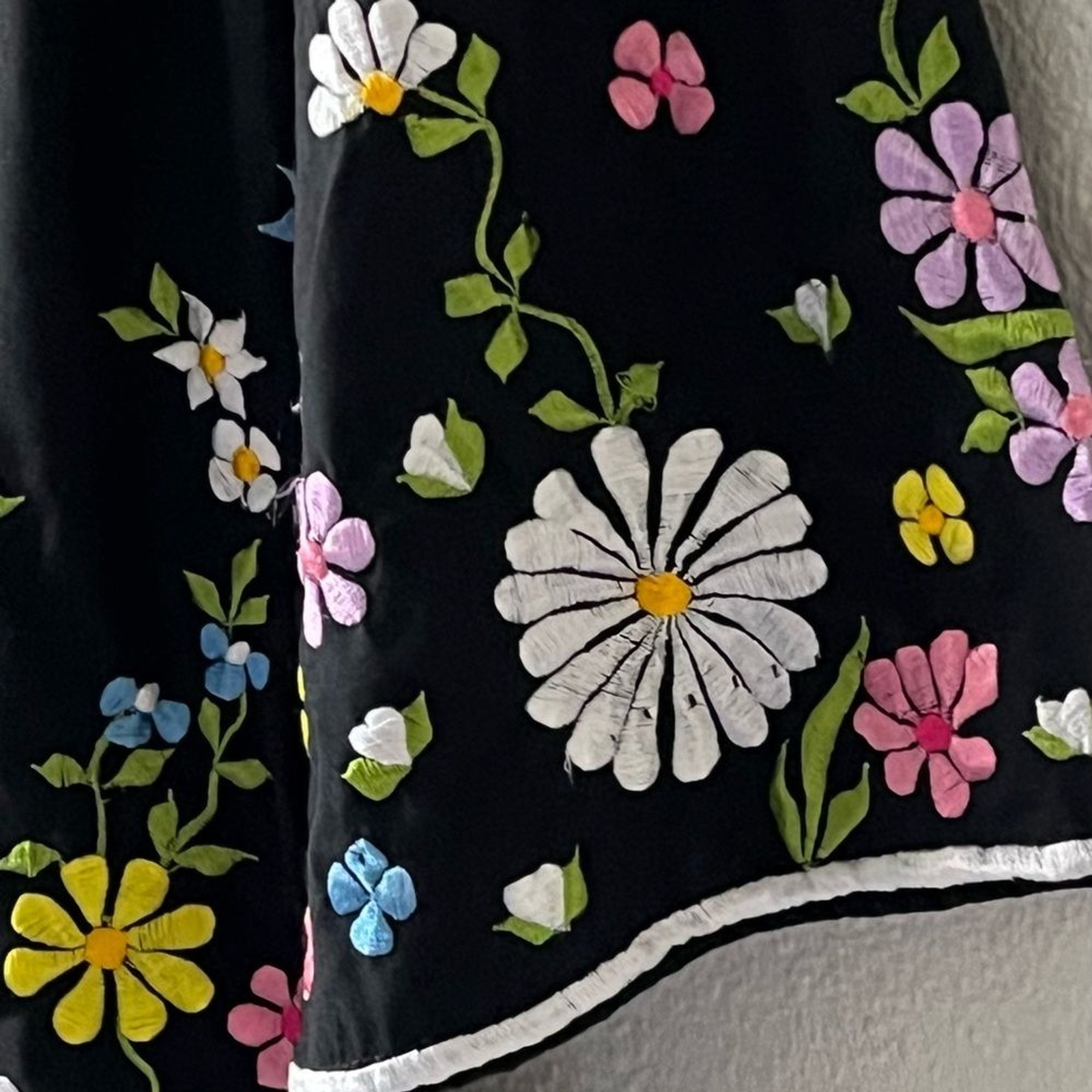 Chuchi San Diego Vintage Floral Garden Embroidered Black Jacket Size Small