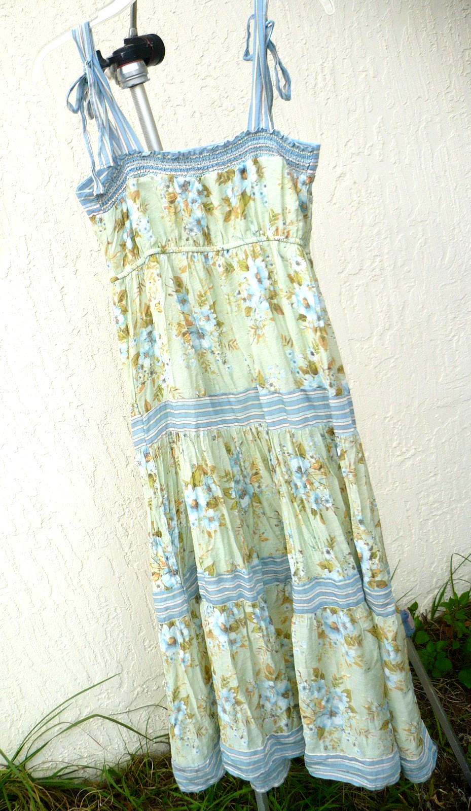 VTG 90S BY THE RIVER TIERED DRESS S MOSS GREEN LONG RAYON BLUE FLORAL BOW HIPPY