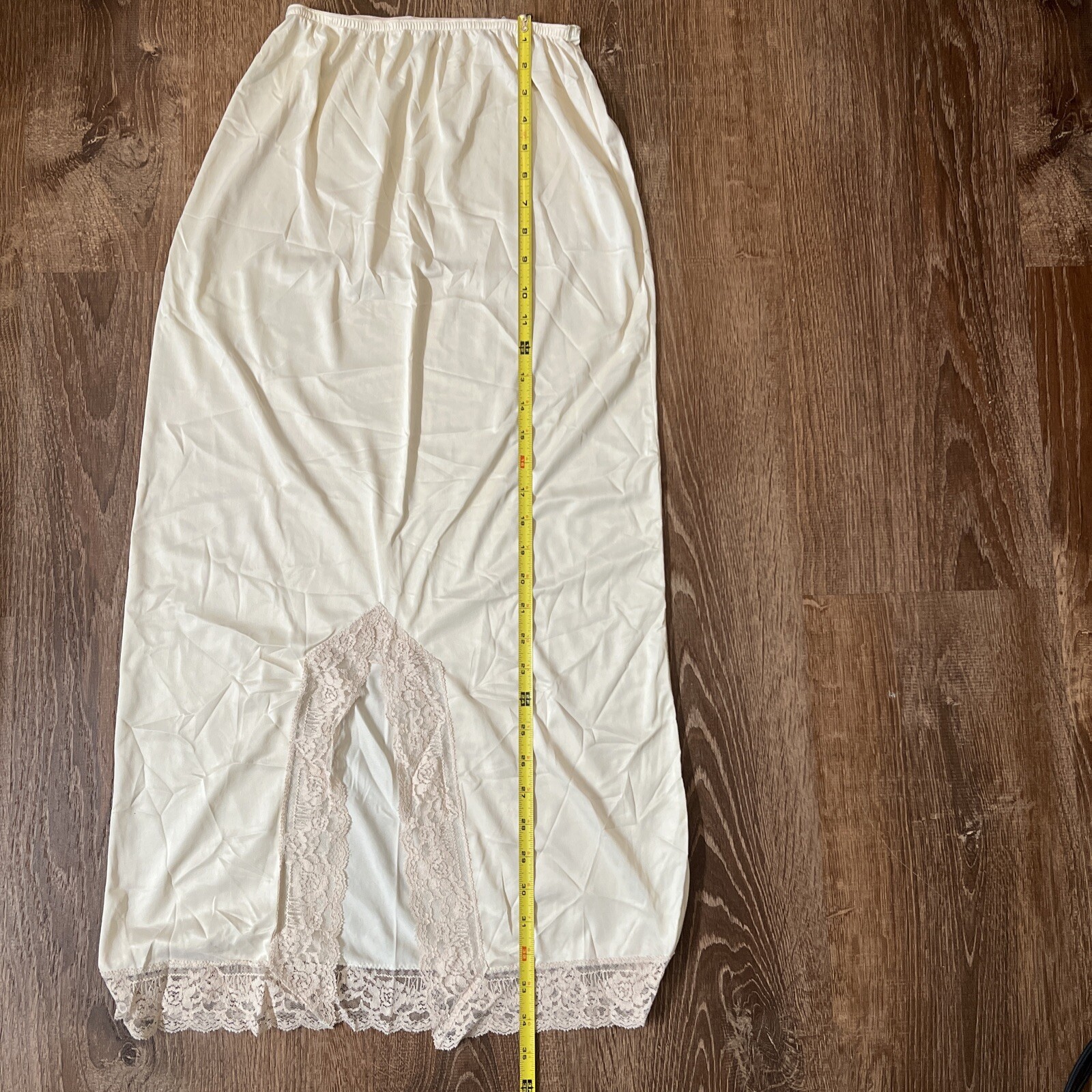 Vintage Greenco Maid Ivory Tan/Nude Slip M 6 Waist Lace Trim 16″ Slit Back.