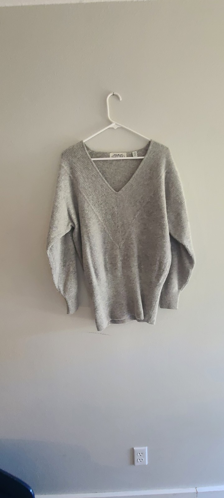 Vintage Linda Allard Ellen Tracy Lambswool Angora V-Neck Sweater – Grey – Size 8