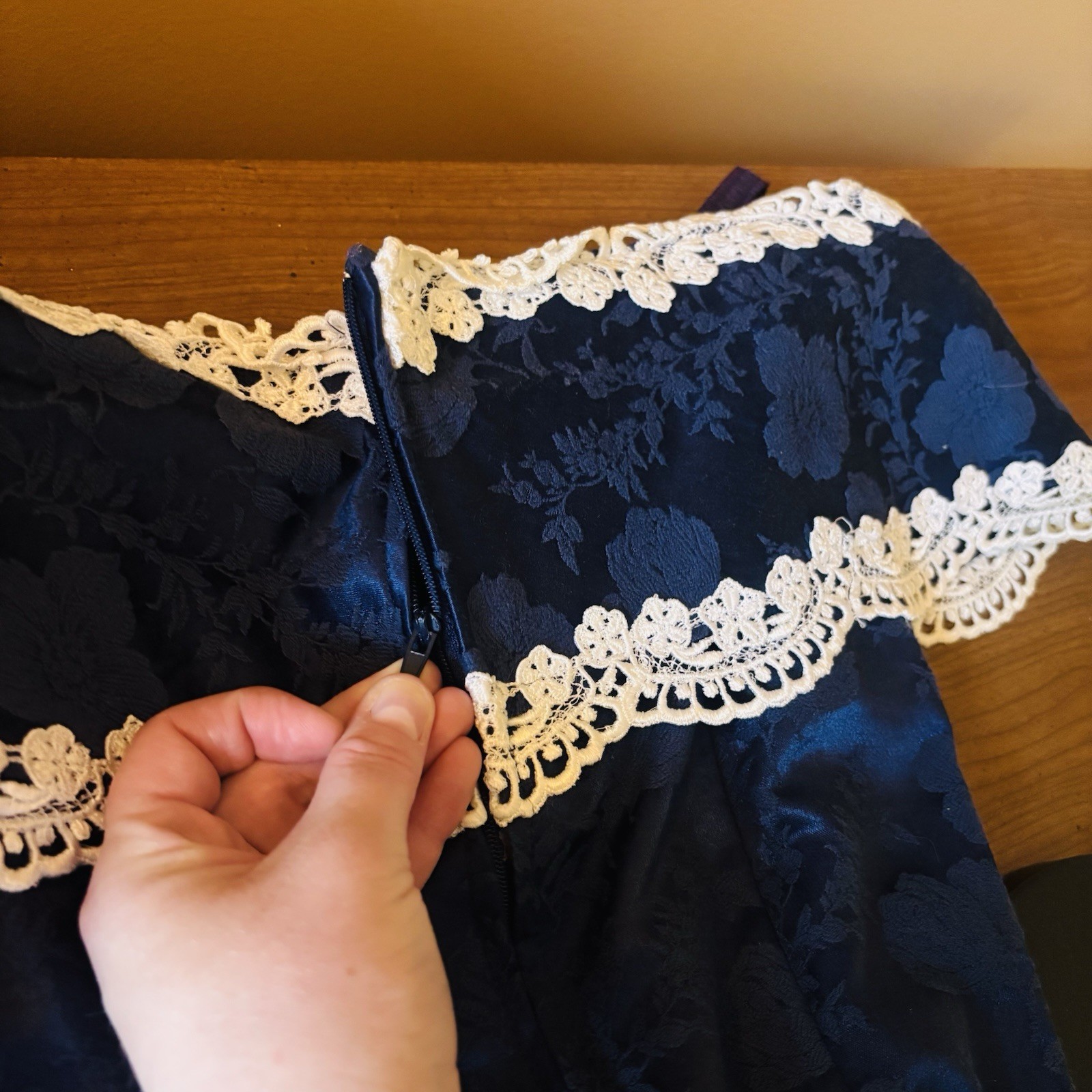 Vintage Blue Navy 80s 90s Floral Lace Off Shoulder Short Dress Sz 3 Timeless