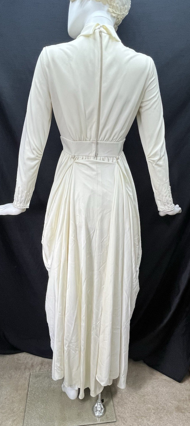 1960s Vintage Handmade Wedding Dress Train Pearls XS Metal Zipper W/ Headband