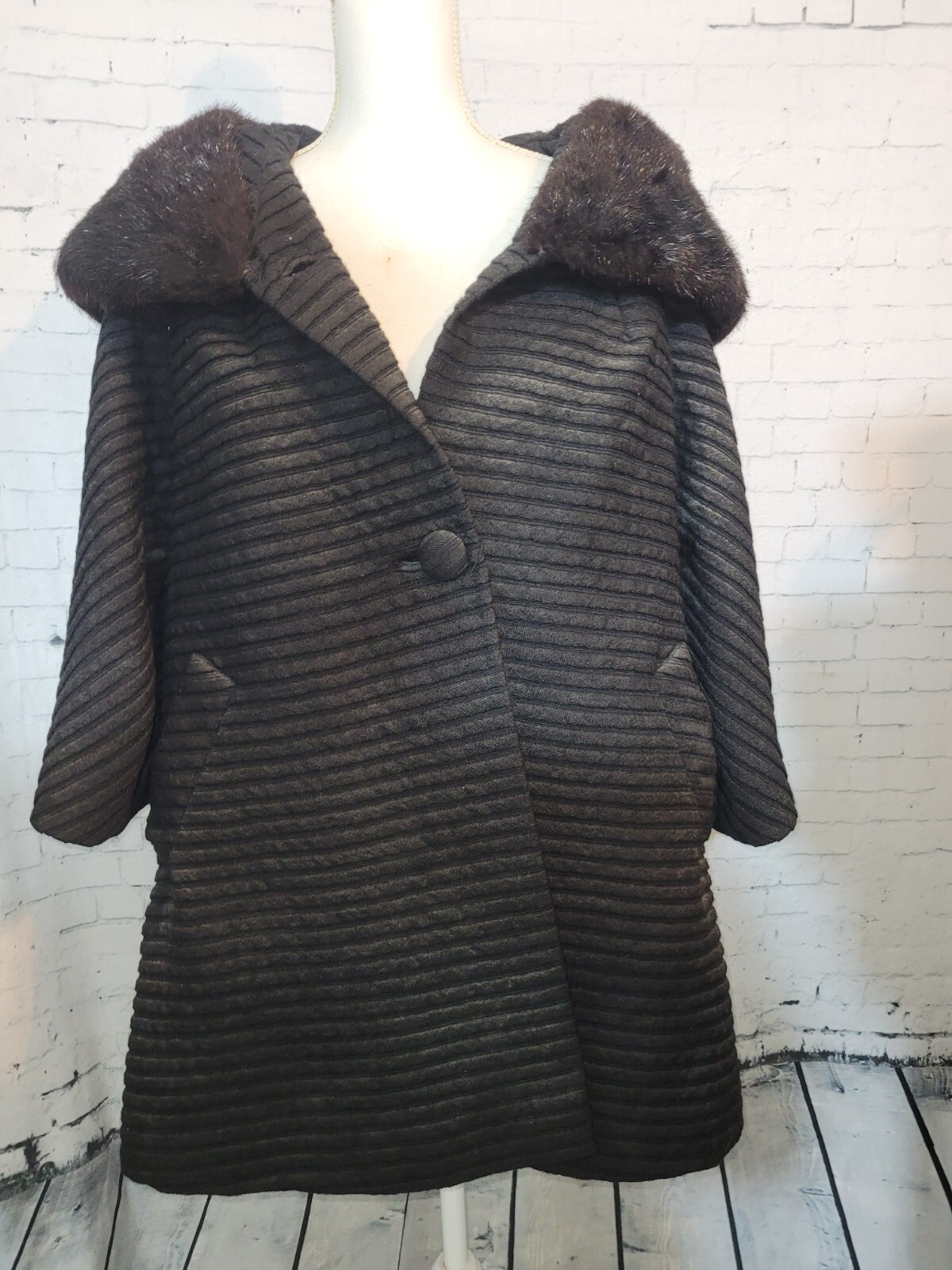 Vintage 1960s Lilli Ann San Francisco Tisse a Paris Black Wool & Fur Swing Coat