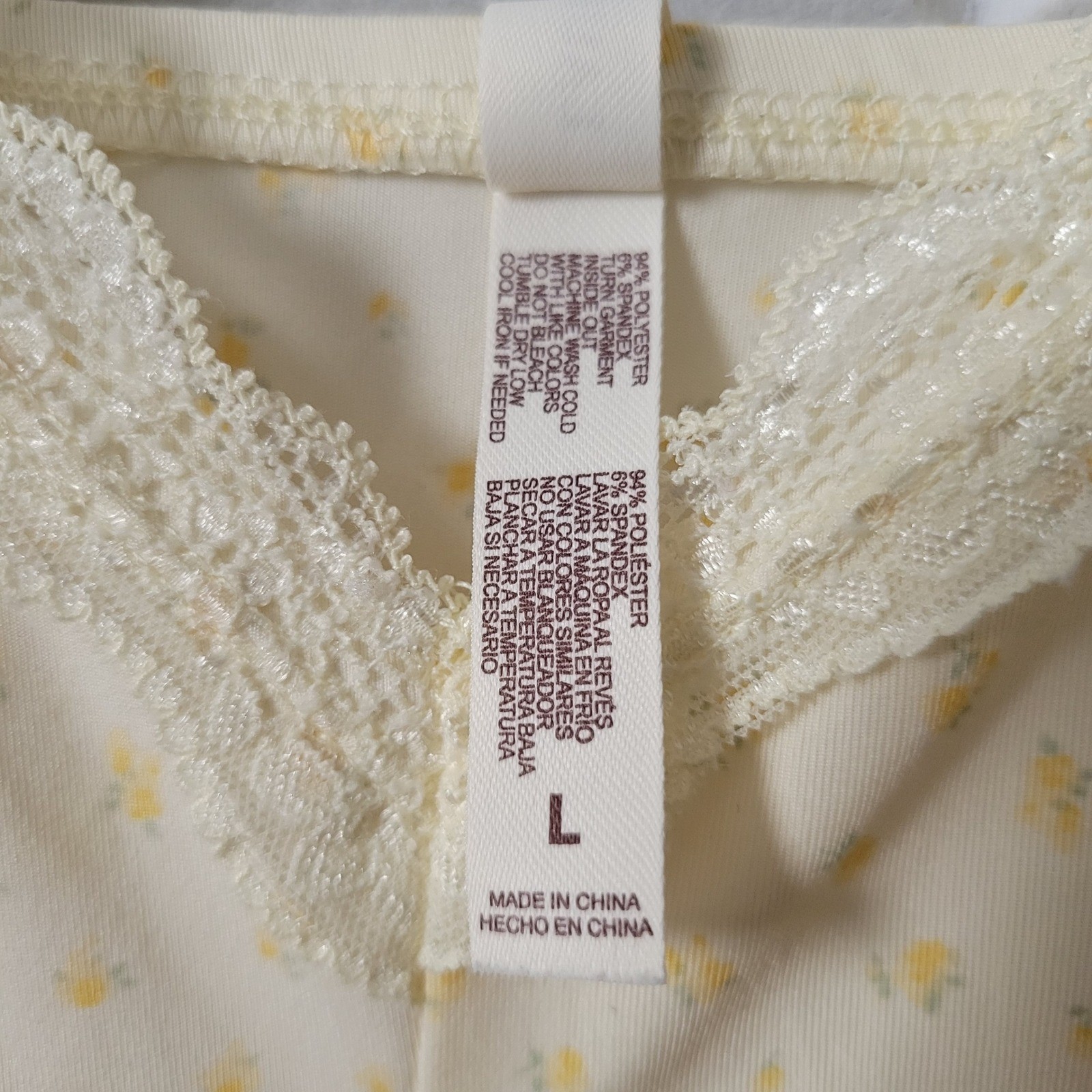 Laura Ashley Nightgown L Yellow Rosebud Floral Lace Cottagecore Chemise