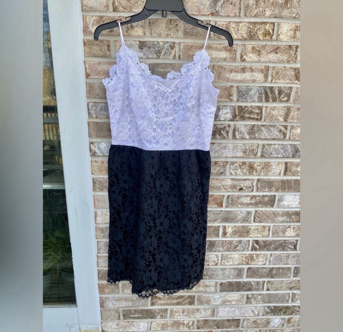 Vintage 80s/90s Cachet By Bari Protas White and Black Lace Pencil Dress