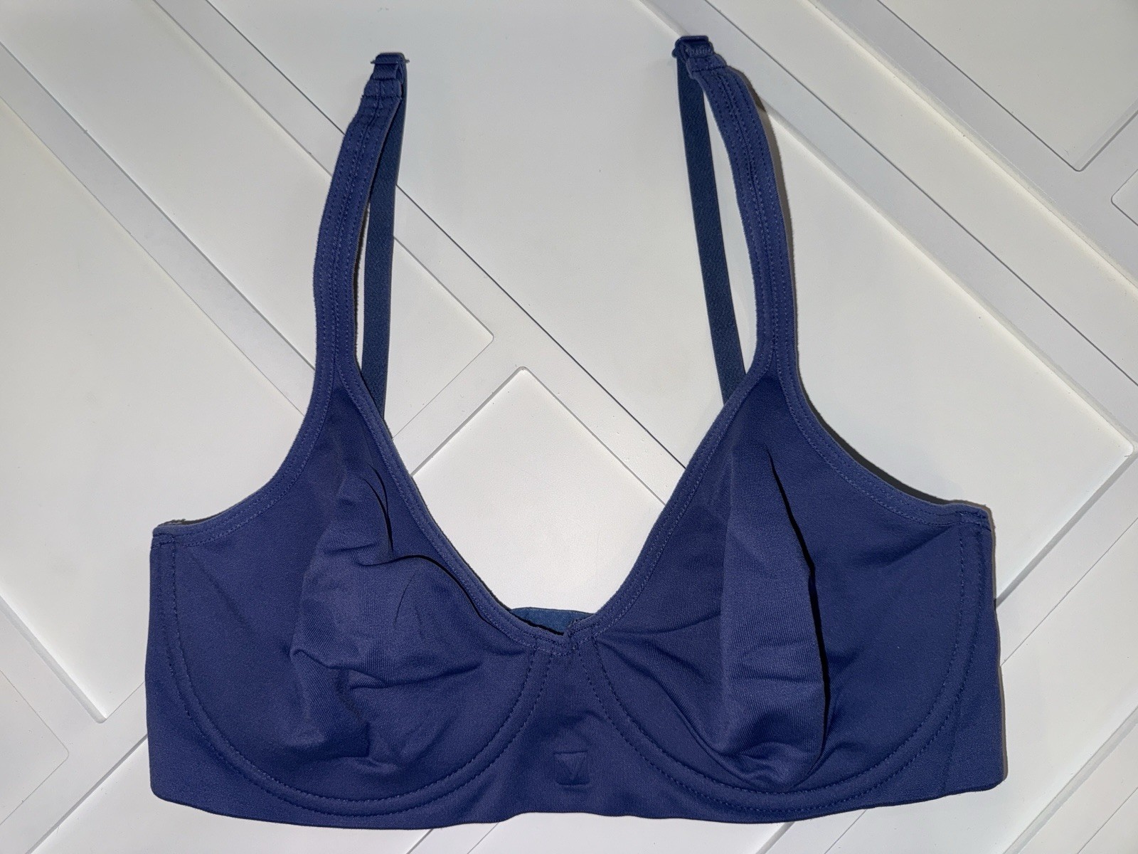 Vintage Victoria’s Secret Bra 36C Blue T Shirt Underwired Lightly Lined Stretchy