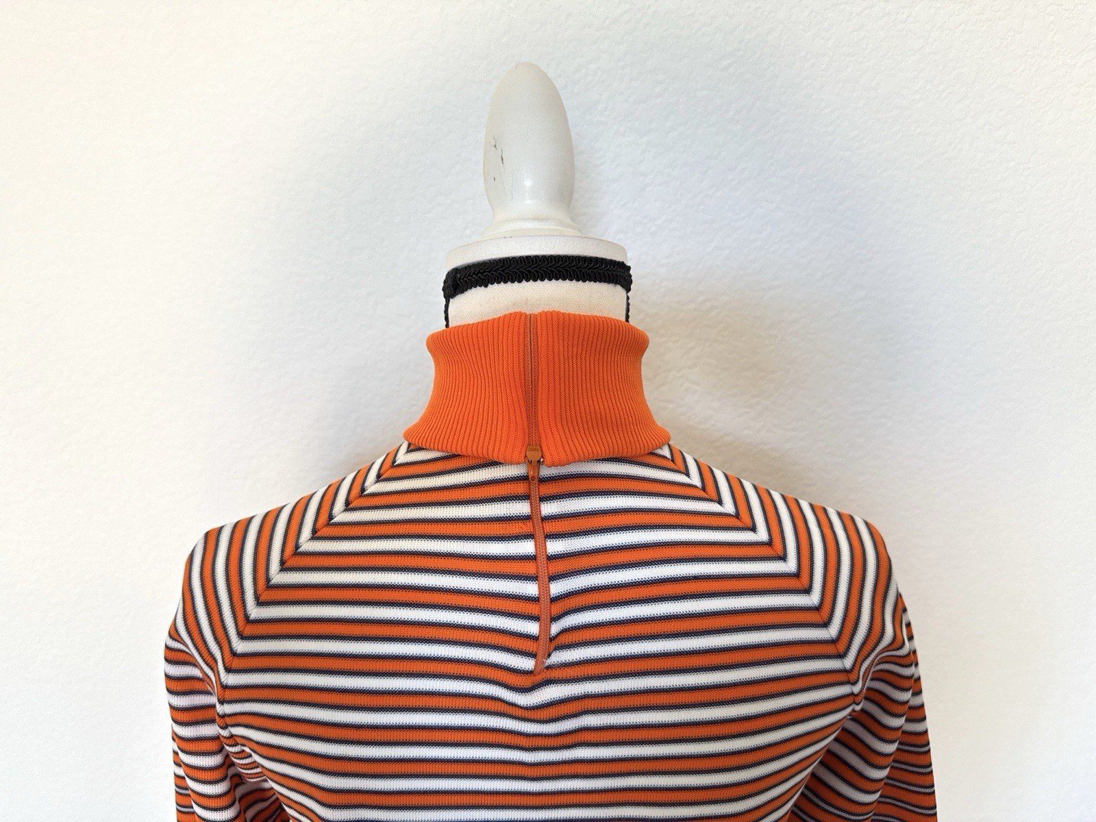 VTG 1970s Gradient Striped Knit Turtleneck