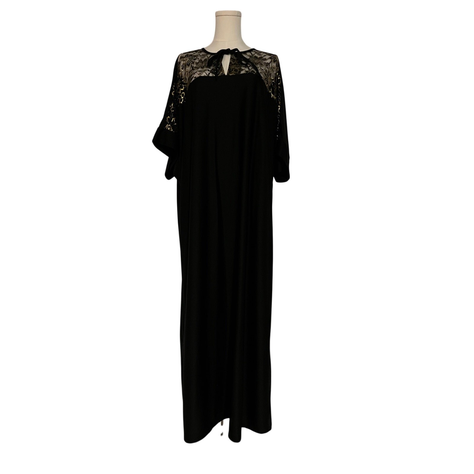 Vintage Black Gold Lace Kimono Caftan – 70s One Size Evening Wear