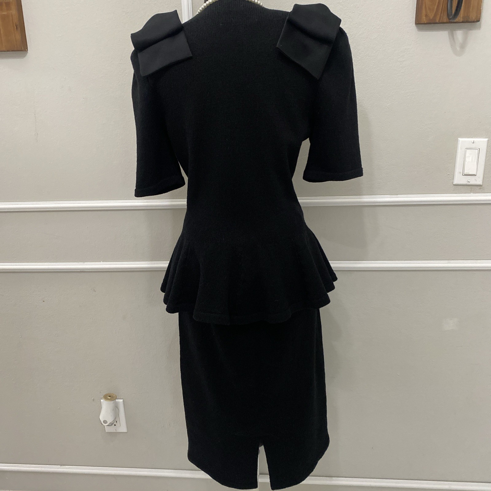 Vintage Adolfo For Saks Fifth Avenue Black Bow Top And Skirt Set Size 4