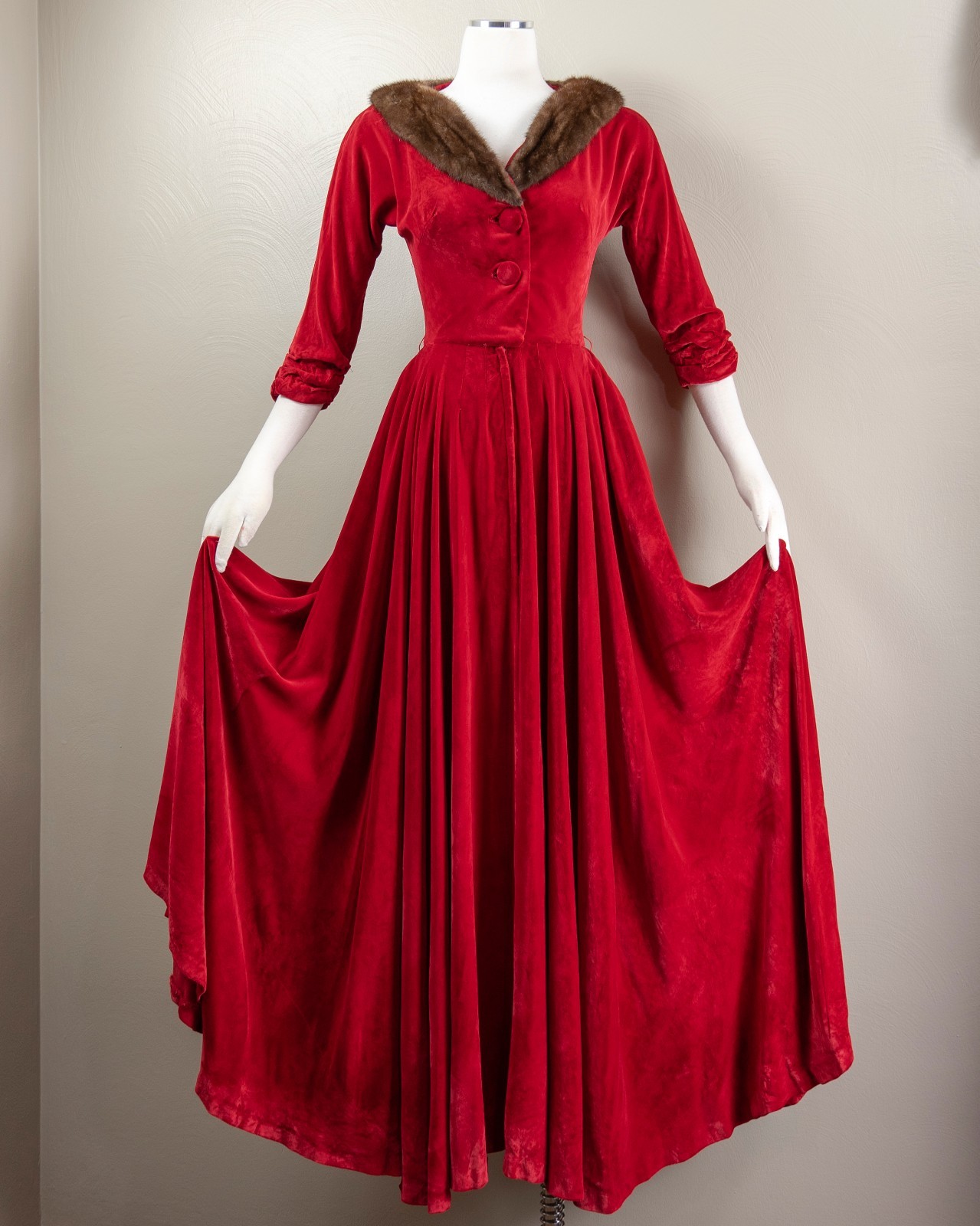 40s/50s Red Velvet Dressing Gown/Hostess Dress, Mink Trim Glam Loungewear, Small