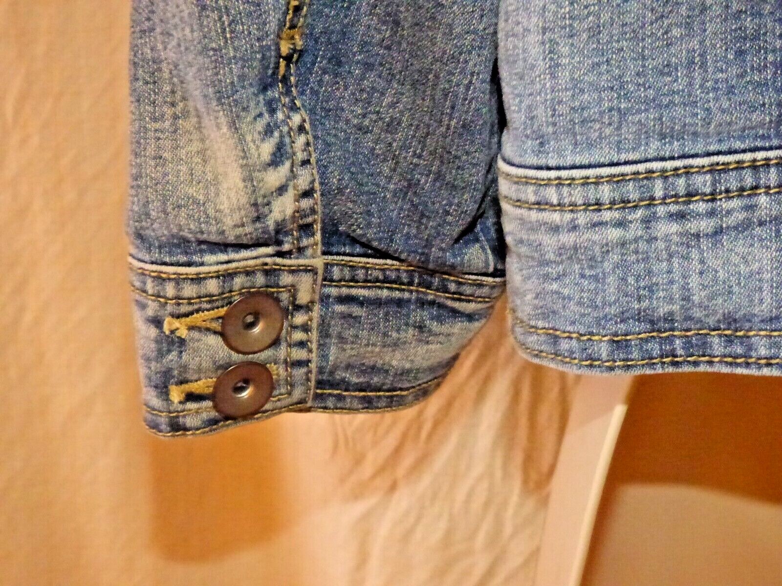 Women’s Fashion Bug Denim Jacket Size 8 B:40 W:38 L:19