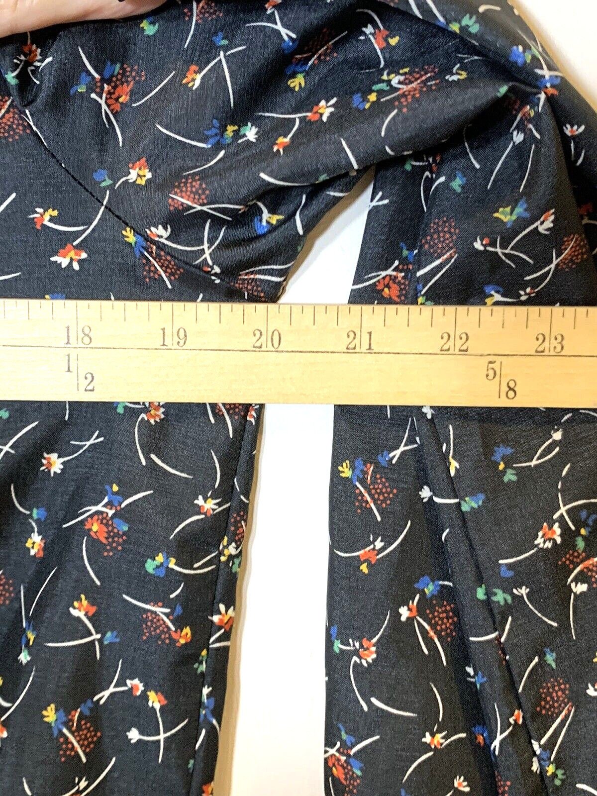 Lady Manhattan Blouse Womens 10 Black Vintage 70s Silkhana Floral Pullover