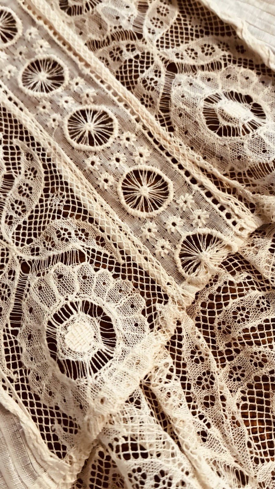 Edwardian White Cotton Petticoat Spider Medallion Brussels Lace Eyelet Ladders