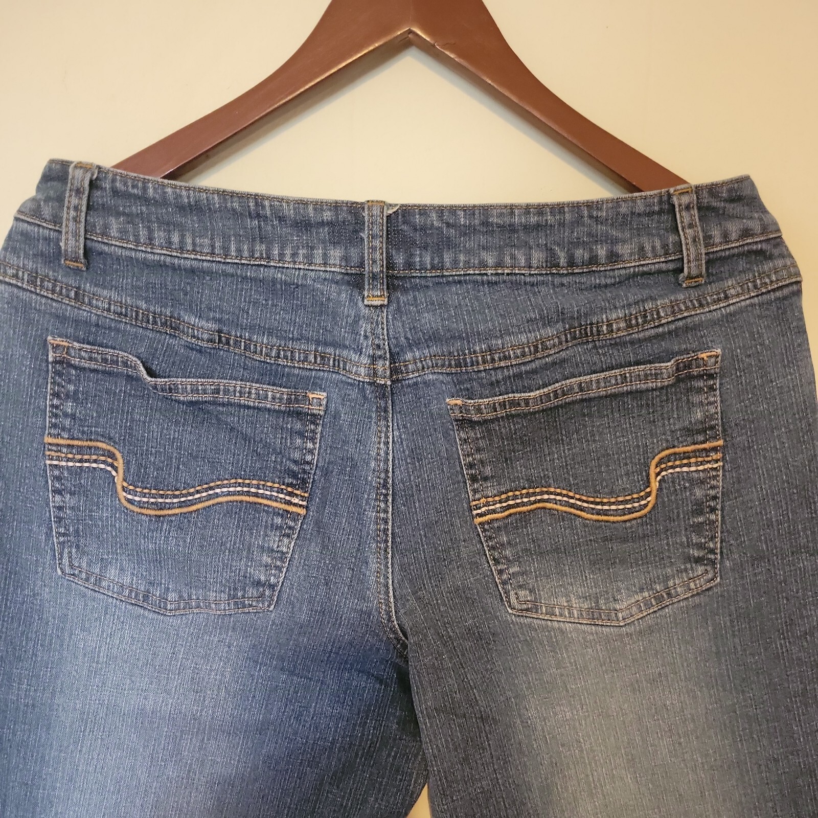LA Blues stretch Women’s denim Jeans Size 12P 12 petites v nice!