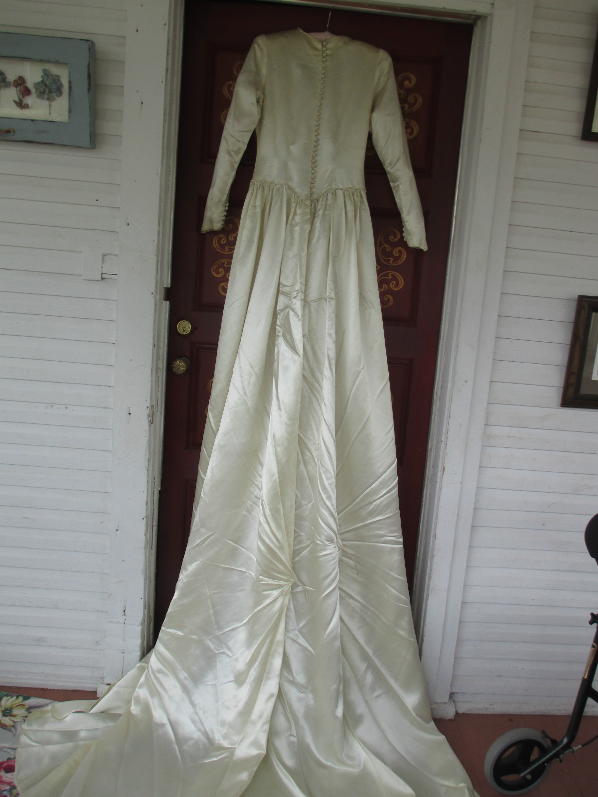 Vintage Wedding Dress Handmade Liquid/Ivory Satin w/Train Circa 1930’s small