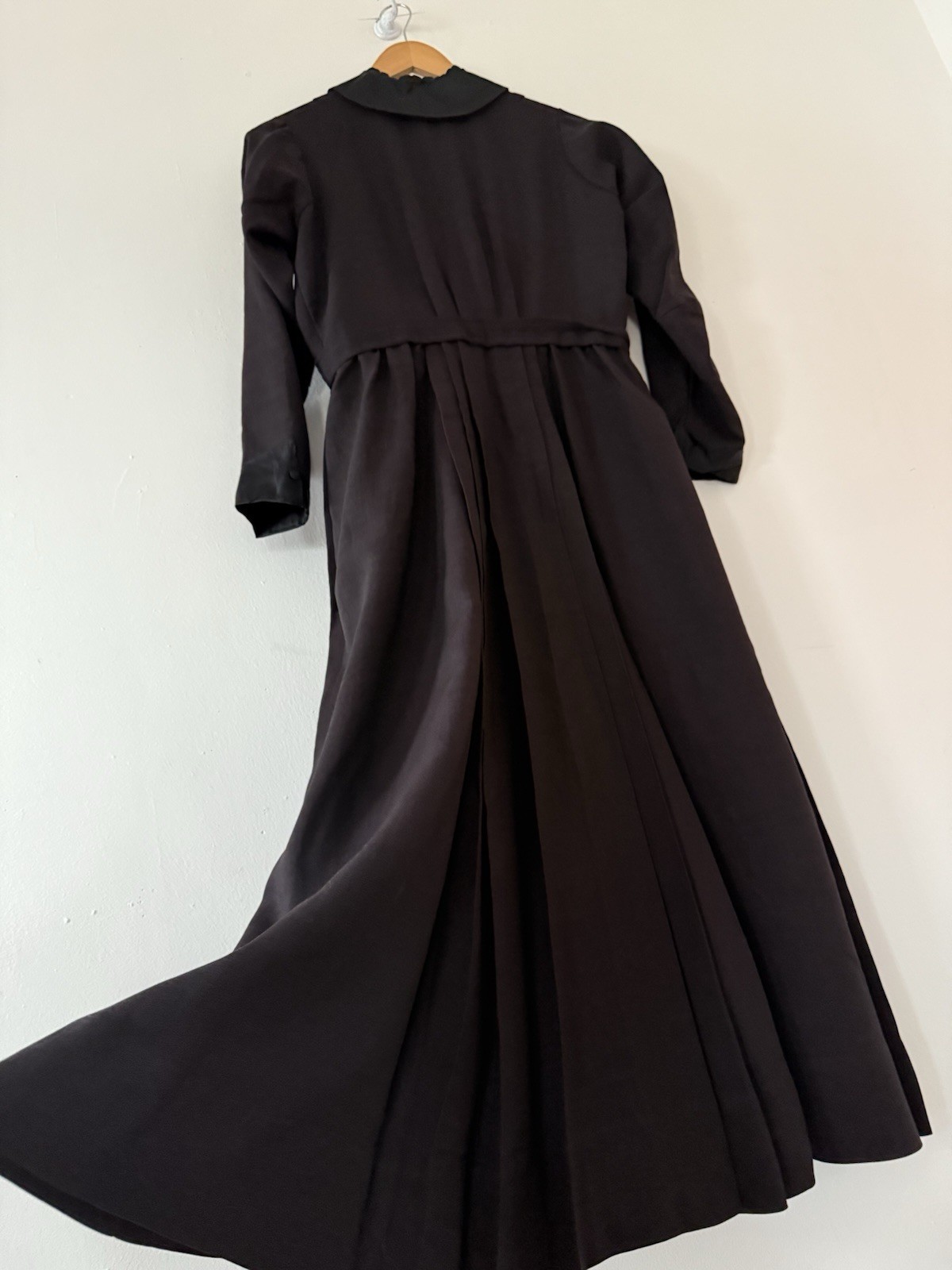Antique Victorian Wool Crepe Full Length Winter Wrapper Dress/Duster Mourning M