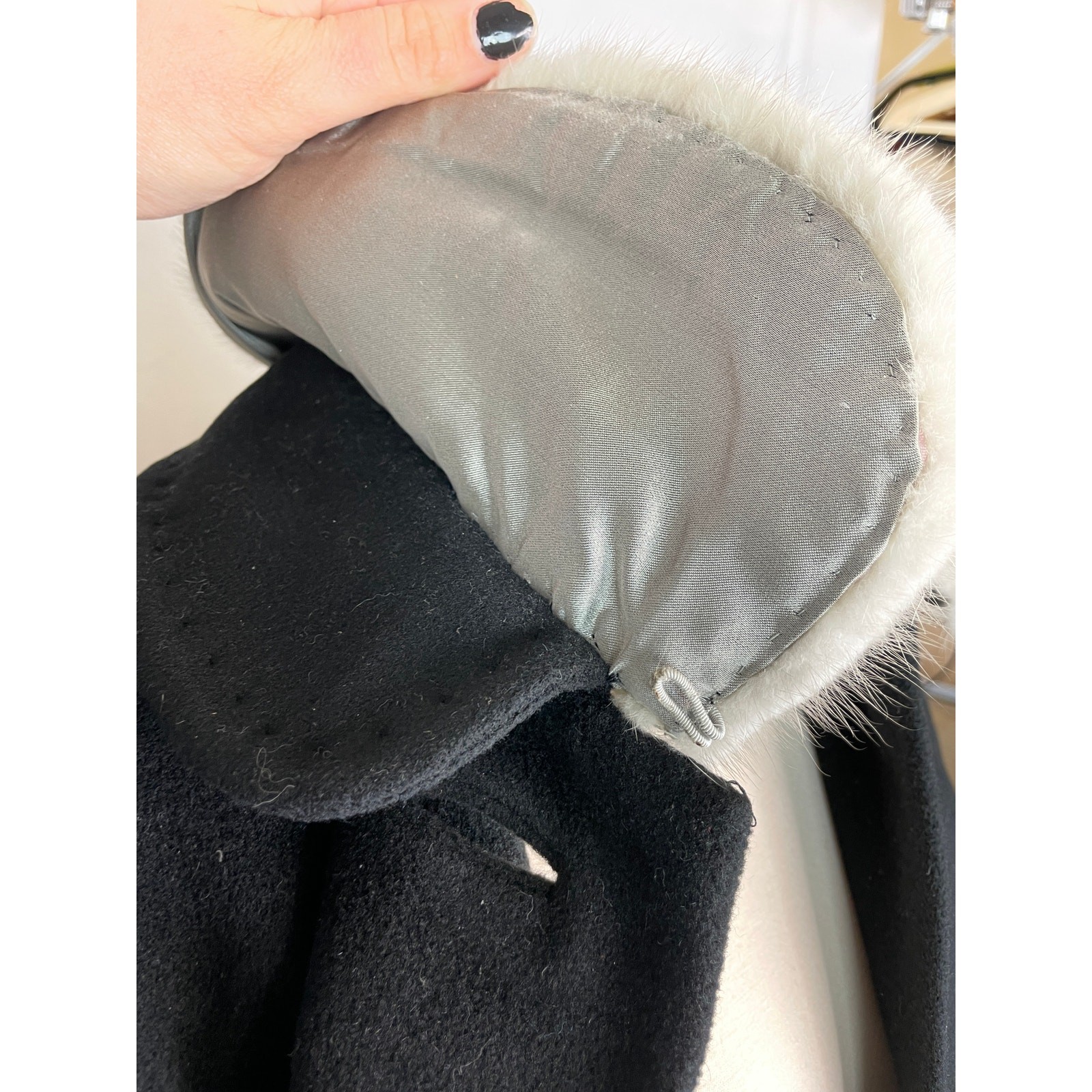 Vintage 1950s Black Cashmere Wool Coat Silver Gray Mink Fur Collar Rare Small/Me